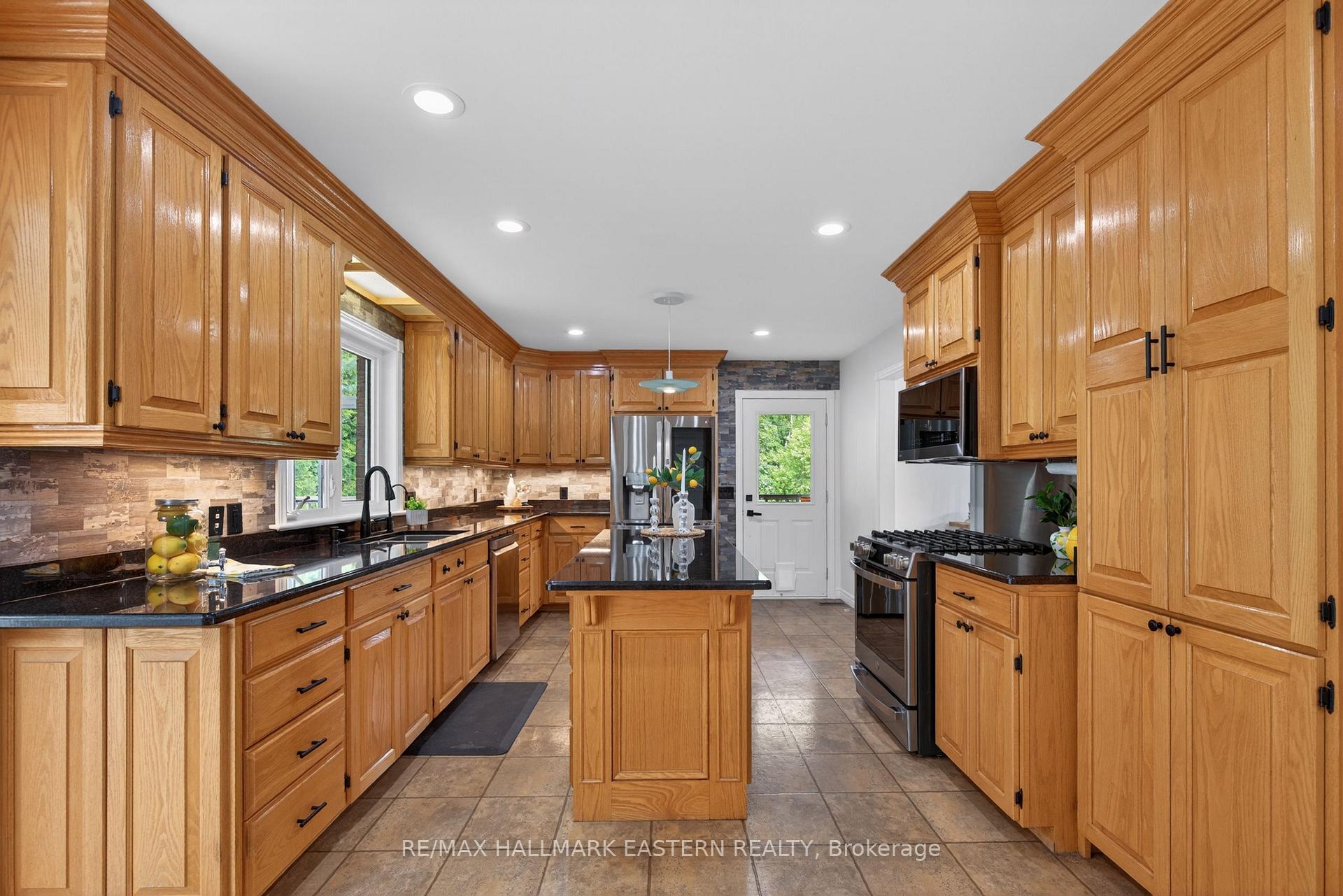 Photo 13 of 4038 Spring Road, Hamilton Township, Rural Hamilton — HOMEH