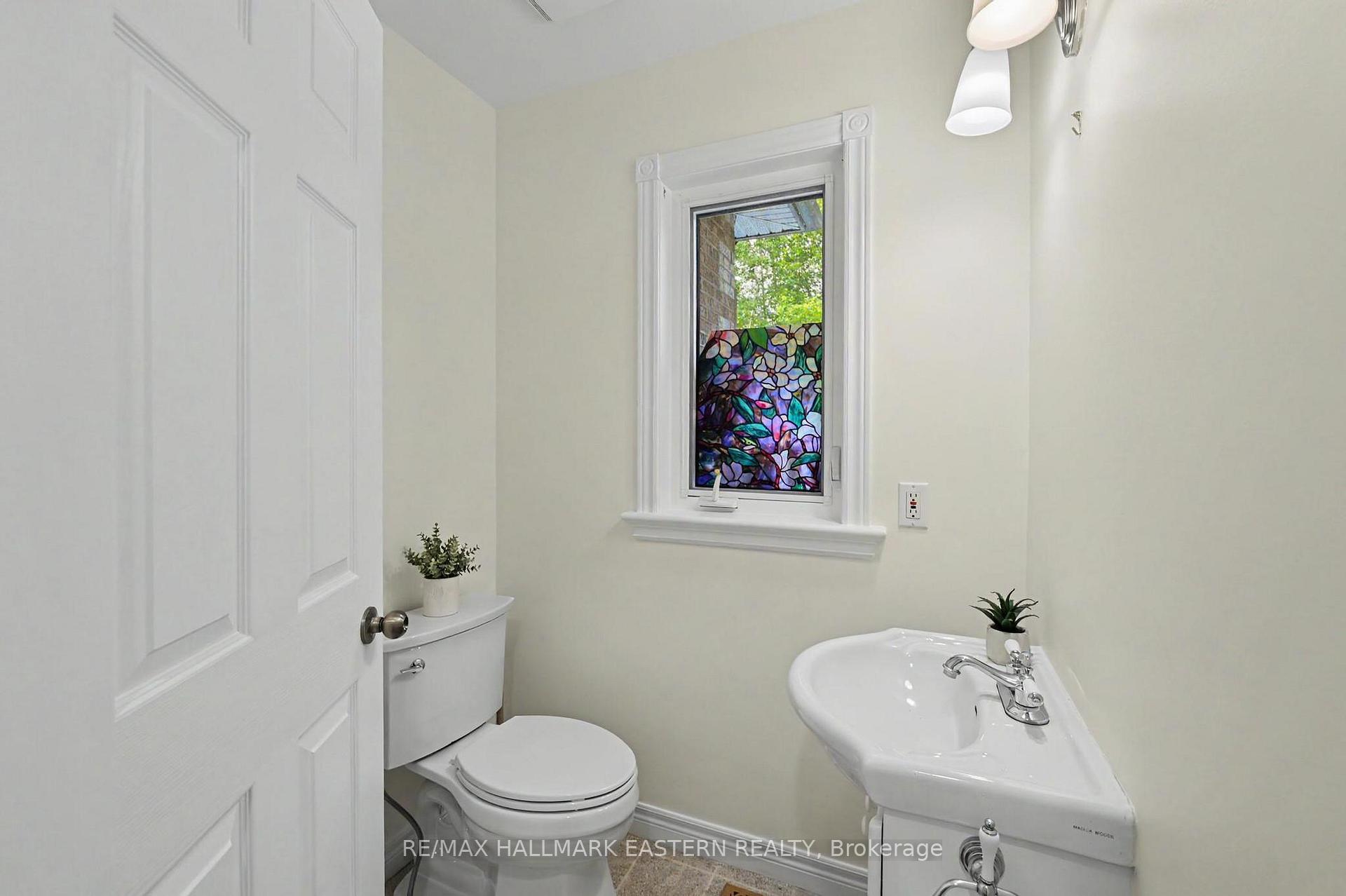 Photo 23 of 4038 Spring Road, Hamilton Township, Rural Hamilton — HOMEH