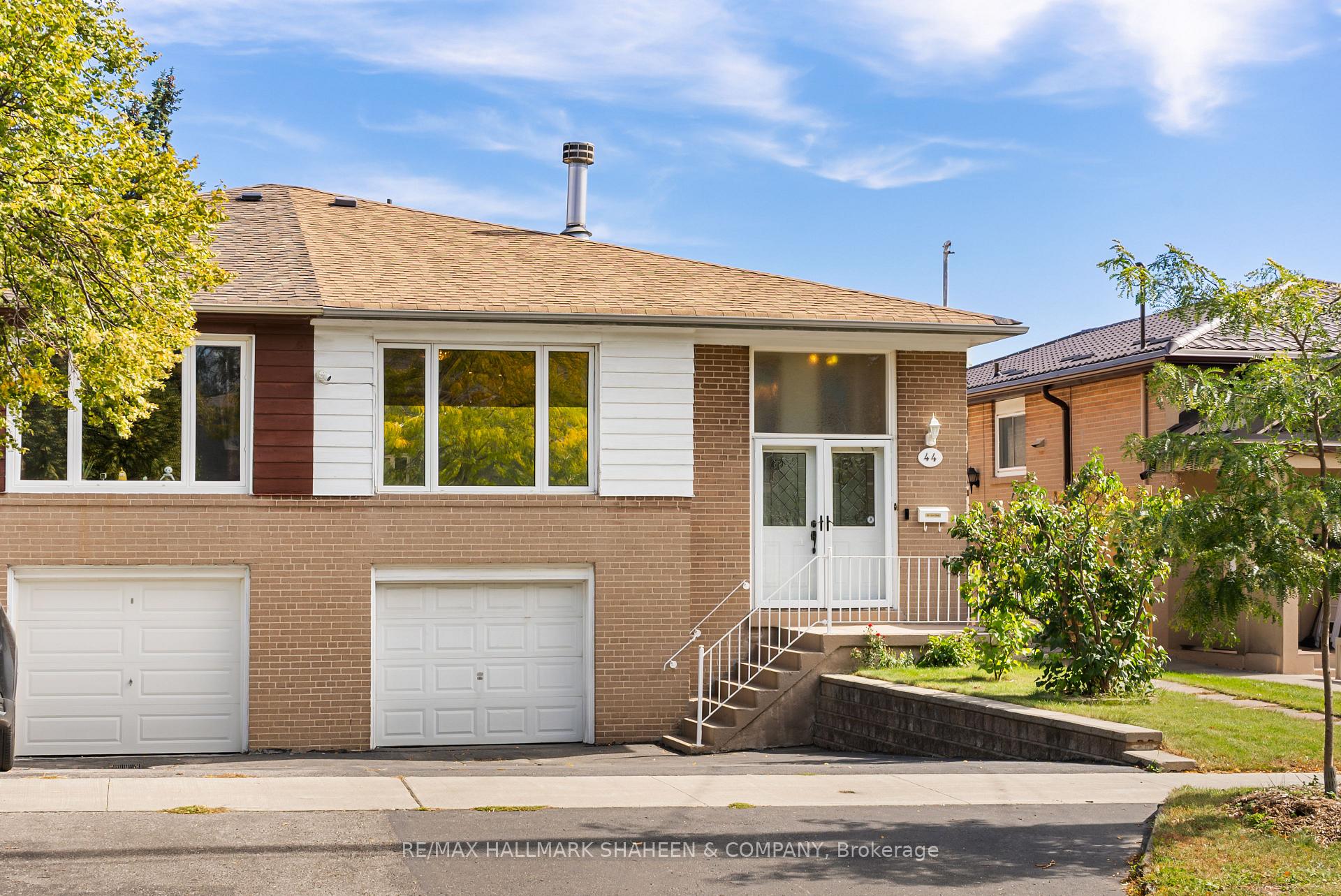 Photo 2 of 44 Elise Terrace, North York, Newtonbrook West — HOMEH