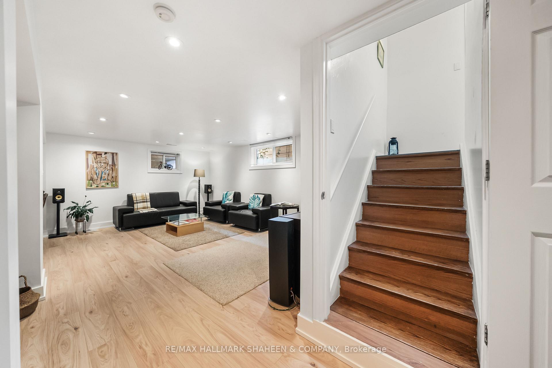 Photo 39 of 44 Elise Terrace, North York, Newtonbrook West — HOMEH