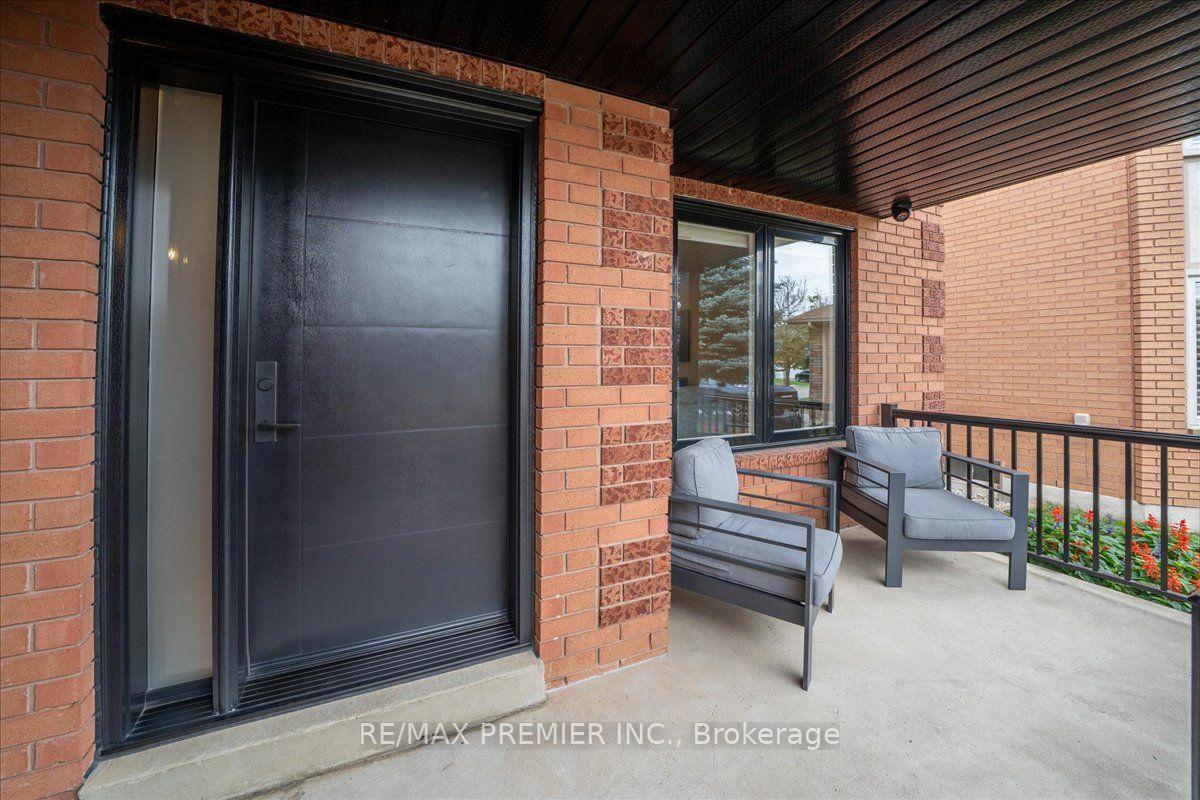 Photo 3 of 23 Berrydown Drive, Caledon, Bolton East — HOMEH