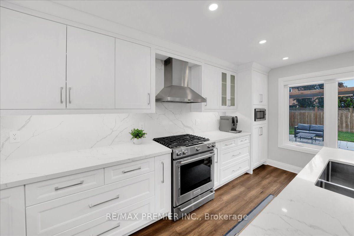 Photo 11 of 23 Berrydown Drive, Caledon, Bolton East — HOMEH