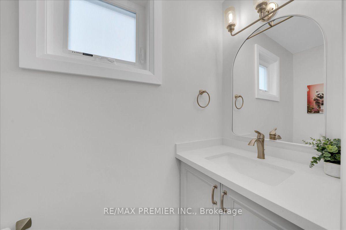 Photo 18 of 23 Berrydown Drive, Caledon, Bolton East — HOMEH