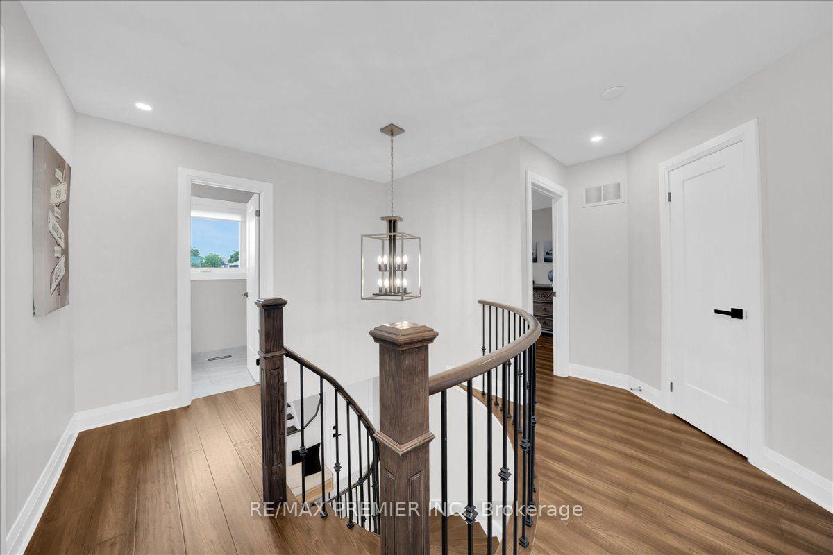 Photo 20 of 23 Berrydown Drive, Caledon, Bolton East — HOMEH