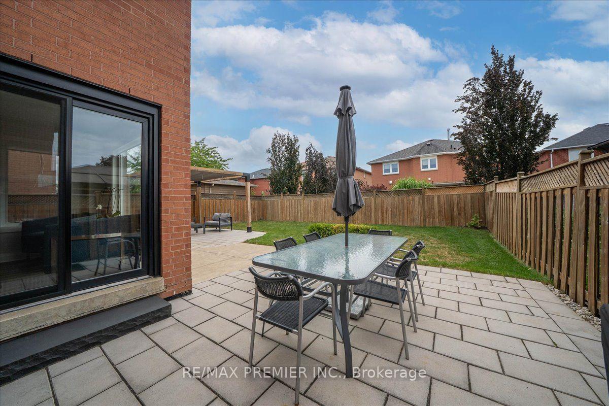 Photo 45 of 23 Berrydown Drive, Caledon, Bolton East — HOMEH