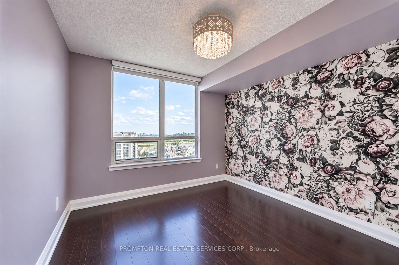 Photo 4 of Unit Ph 08, 372 Highway 7 Road E, Richmond Hill, Doncrest — HOMEH