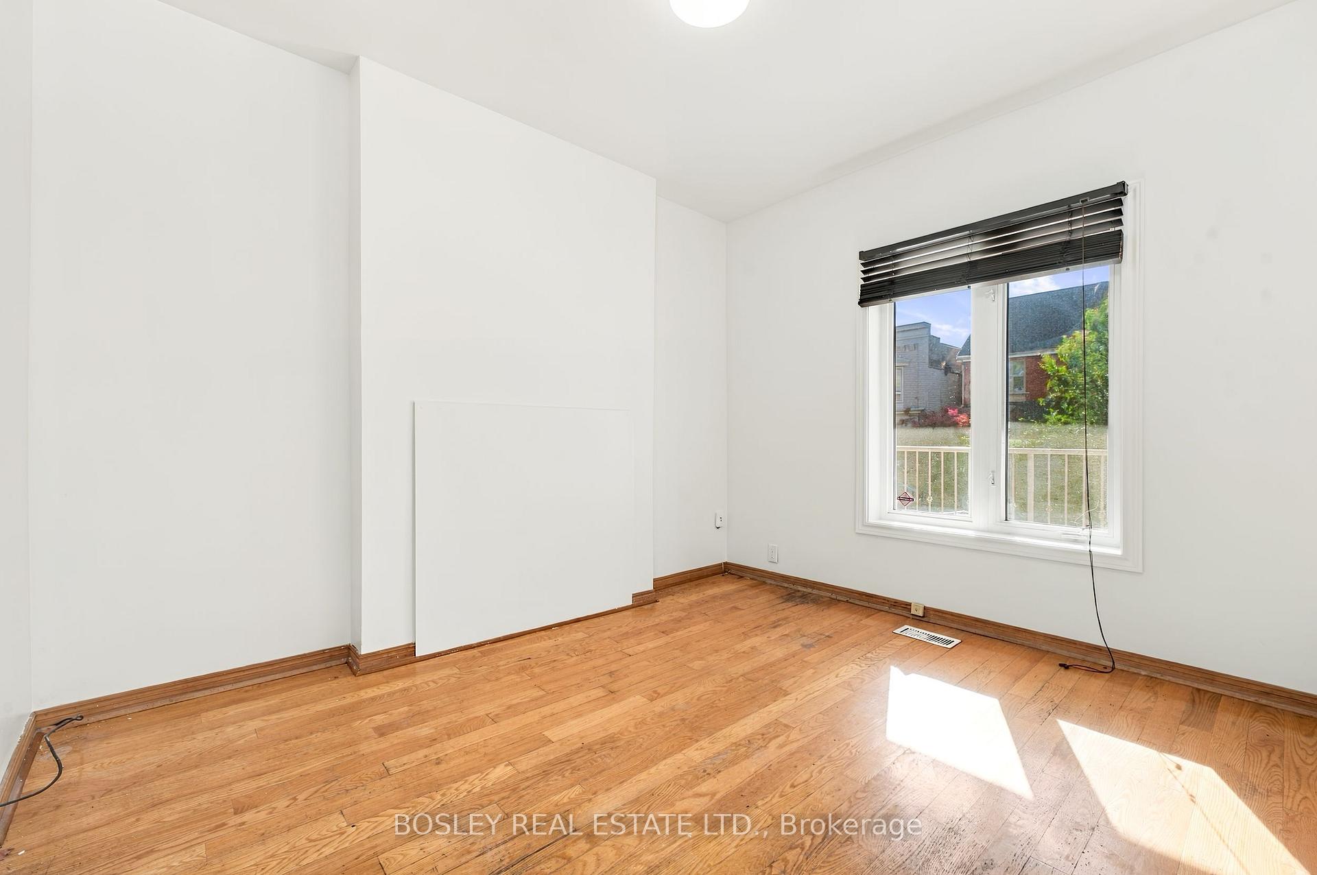 Photo 2 of 371 Brock Avenue, Toronto, Dufferin Grove — HOMEH