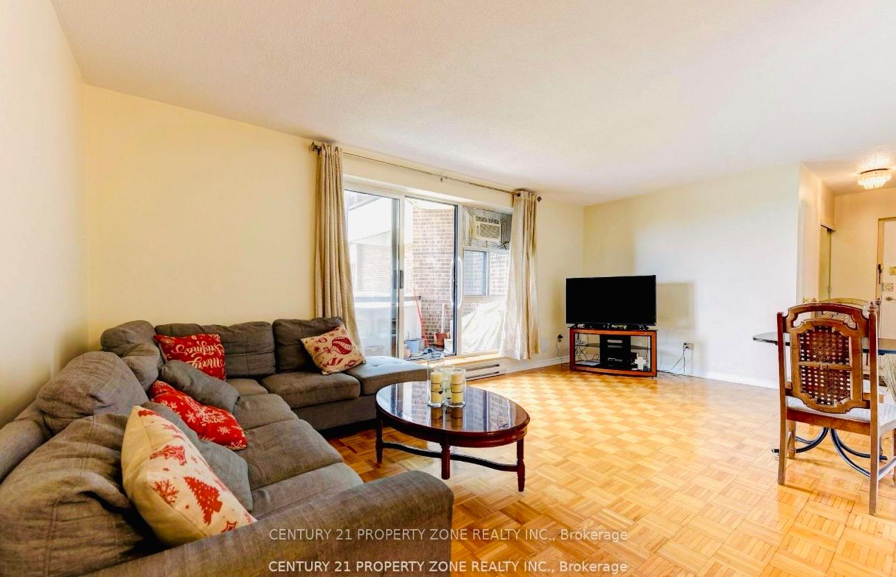 Photo 14 of Unit 907, 3025 Queen Frederica Drive E, Mississauga, Applewood — HOMEH
