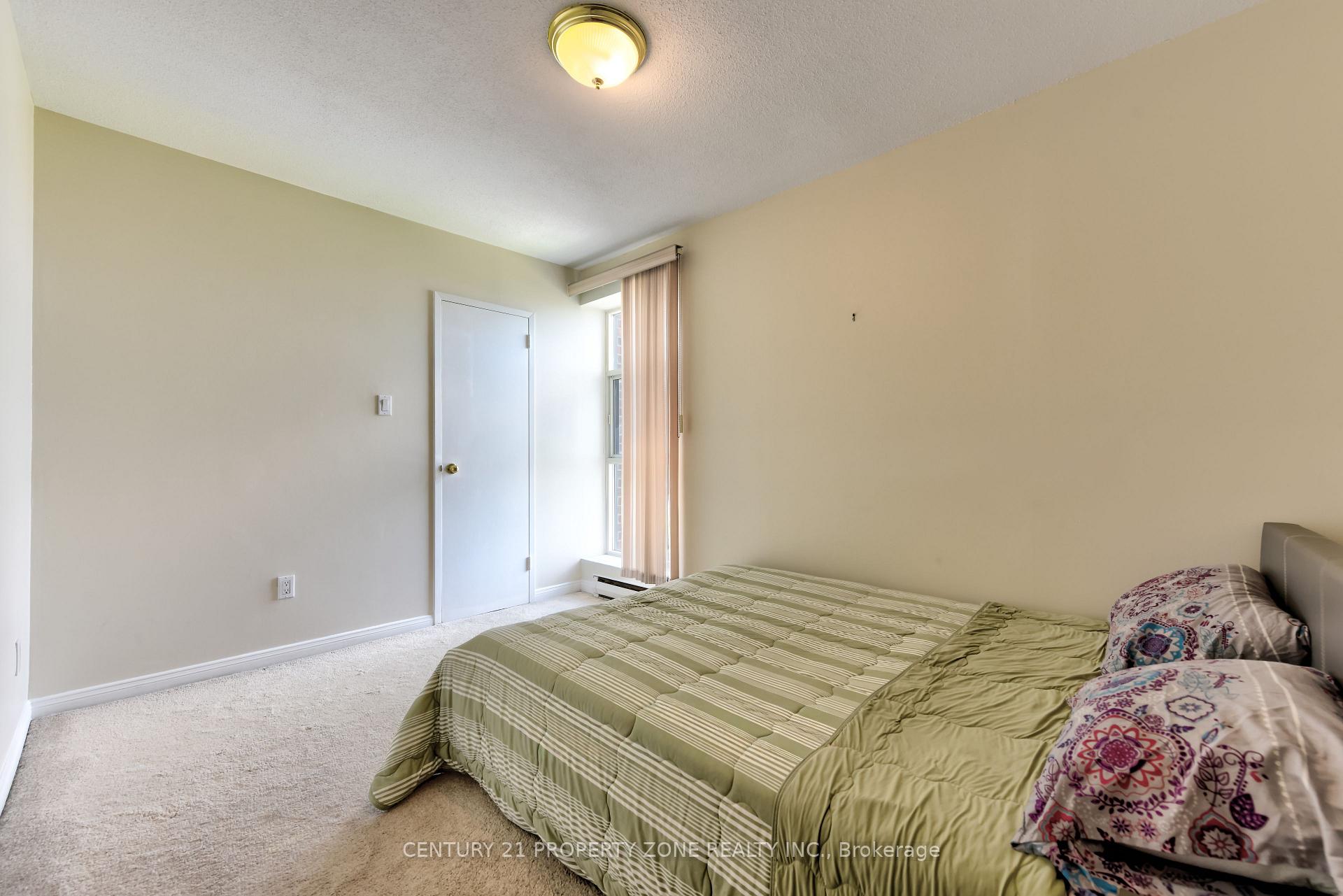 Photo 18 of Unit 907, 3025 Queen Frederica Drive E, Mississauga, Applewood — HOMEH