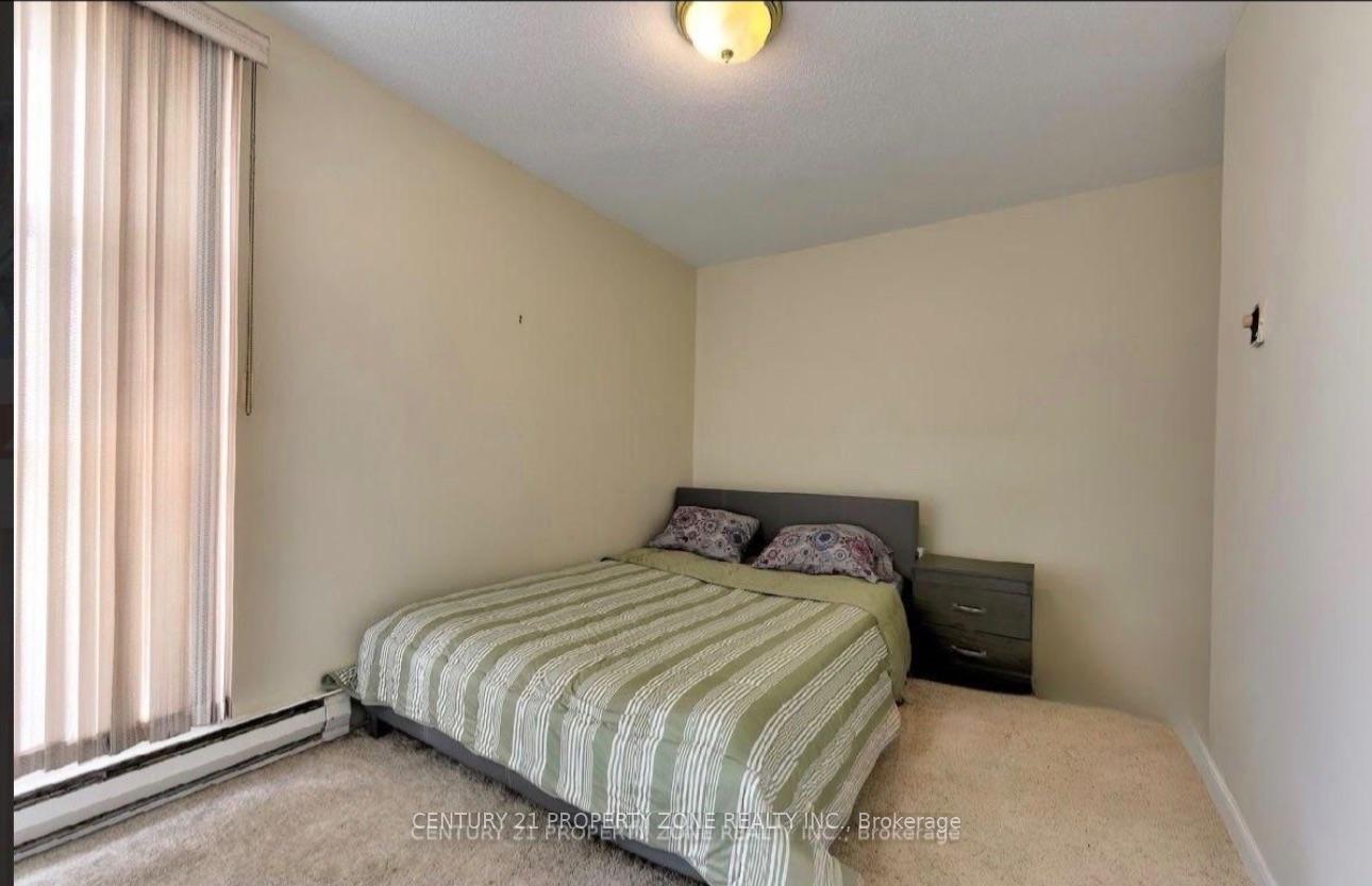Photo 20 of Unit 907, 3025 Queen Frederica Drive E, Mississauga, Applewood — HOMEH