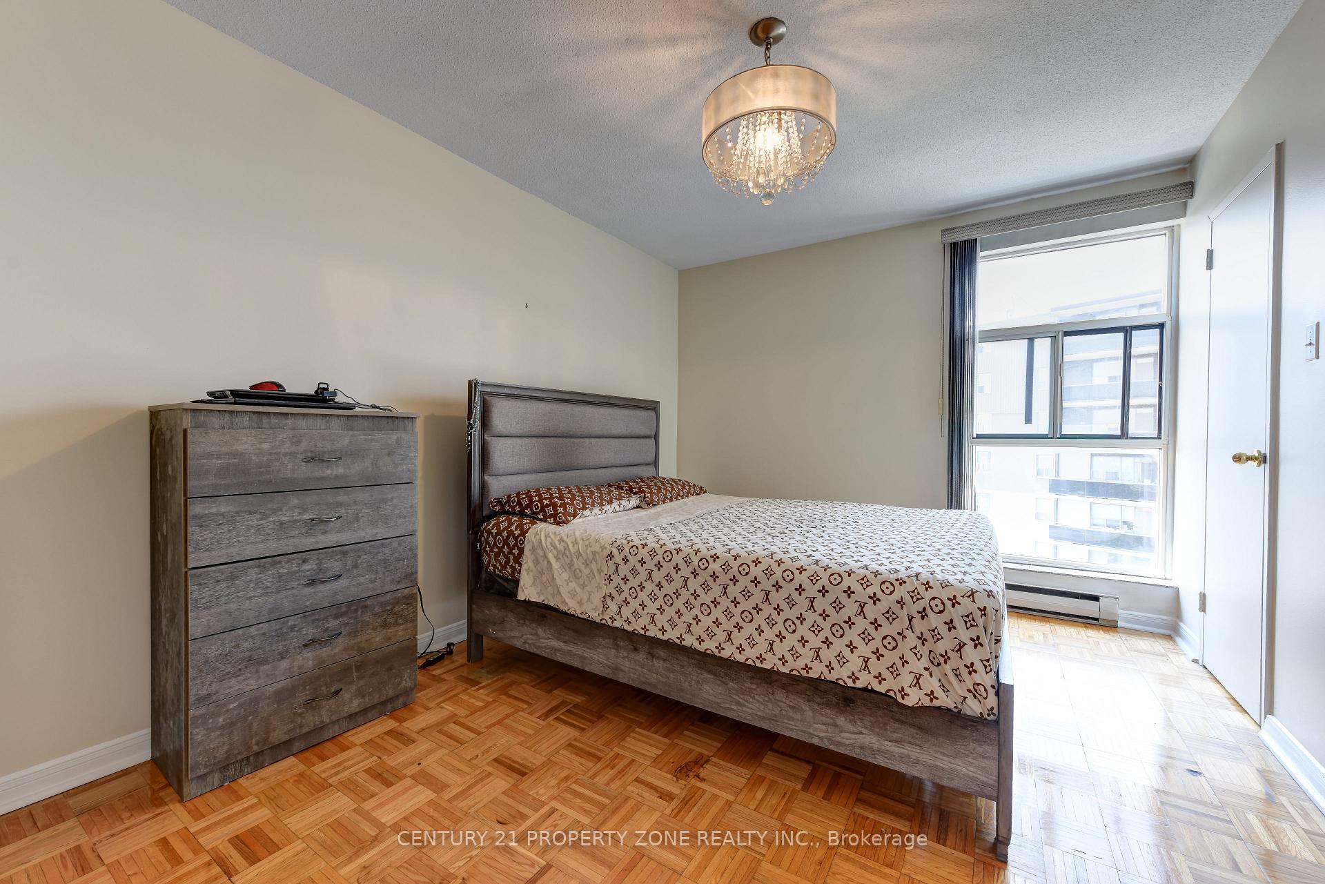Photo 24 of Unit 907, 3025 Queen Frederica Drive E, Mississauga, Applewood — HOMEH