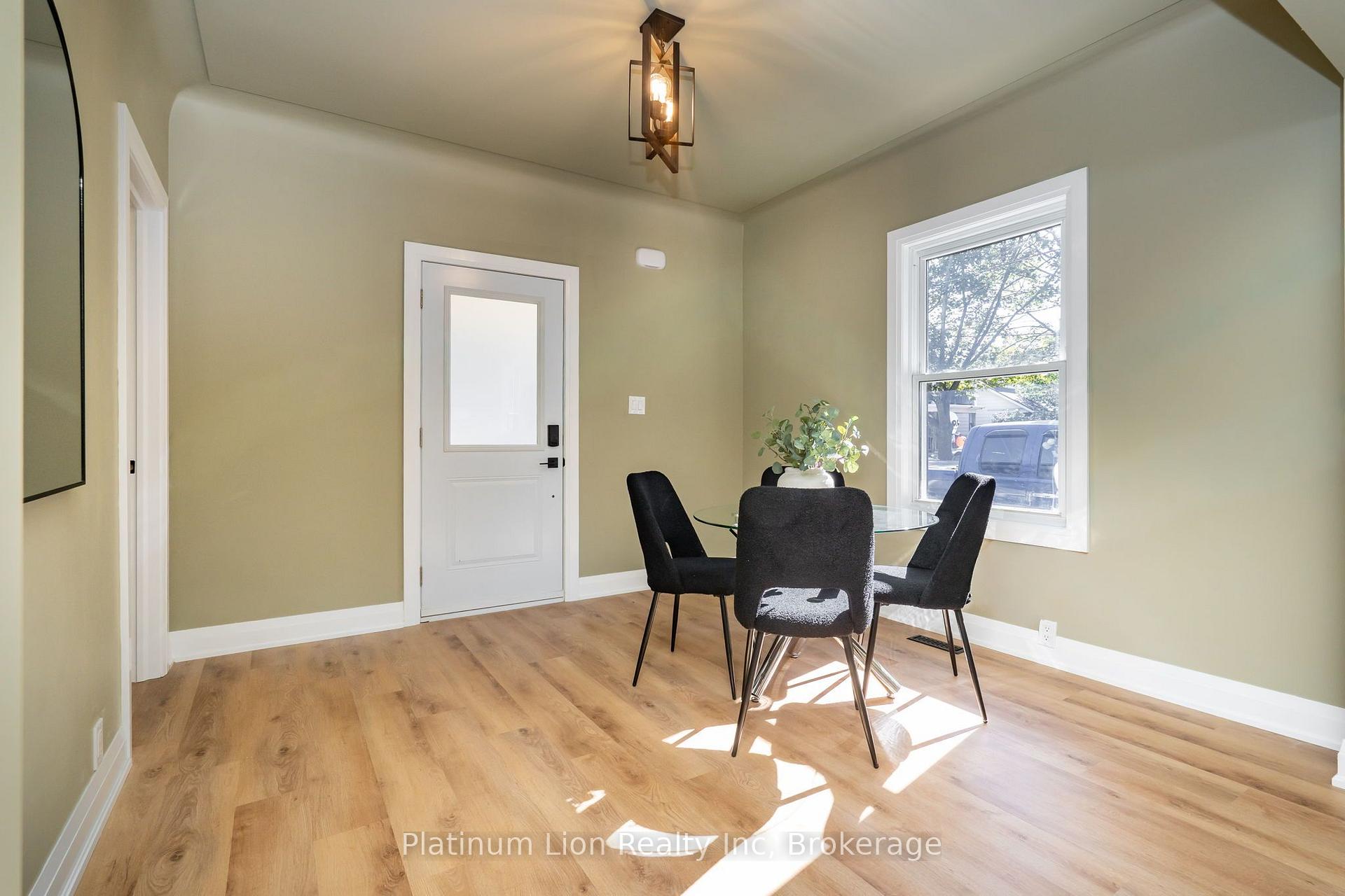 Photo 6 of 69 York Street, St. Catharines, Downtown — HOMEH