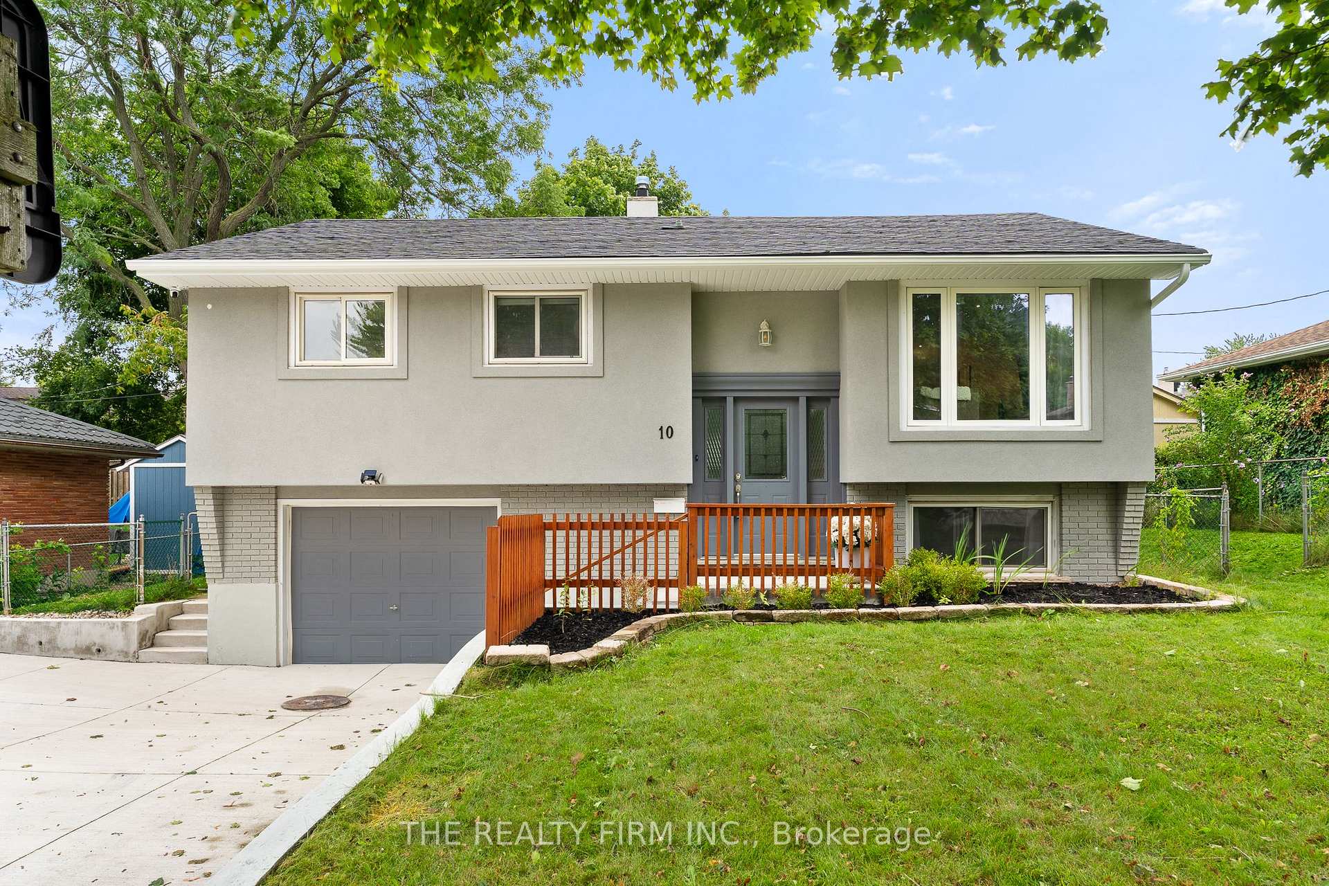 Photo 1 of 10 Afton Road, London, South T — HOMEH