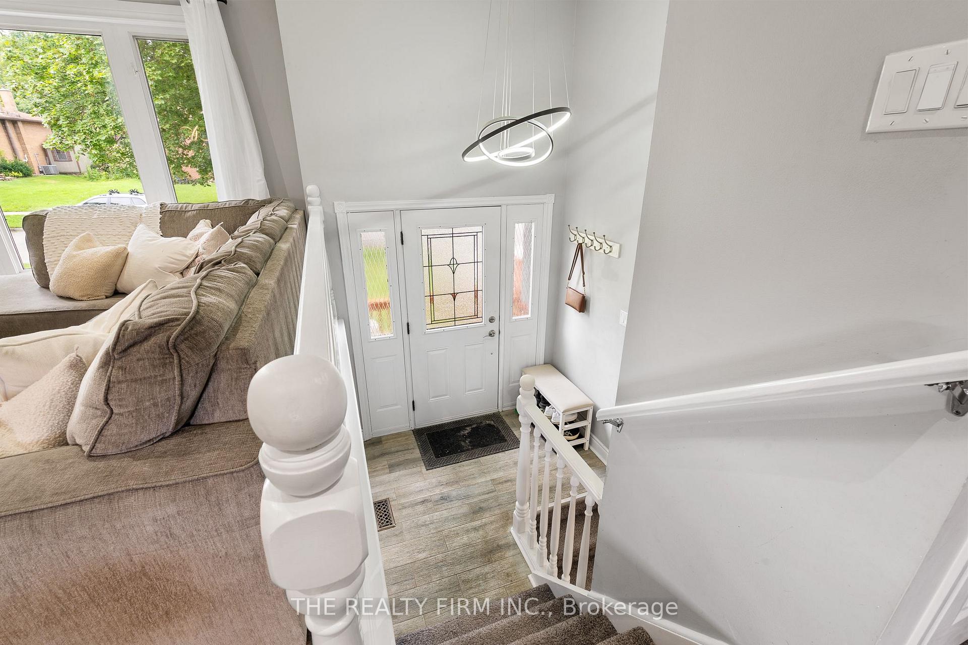 Photo 4 of 10 Afton Road, London, South T — HOMEH