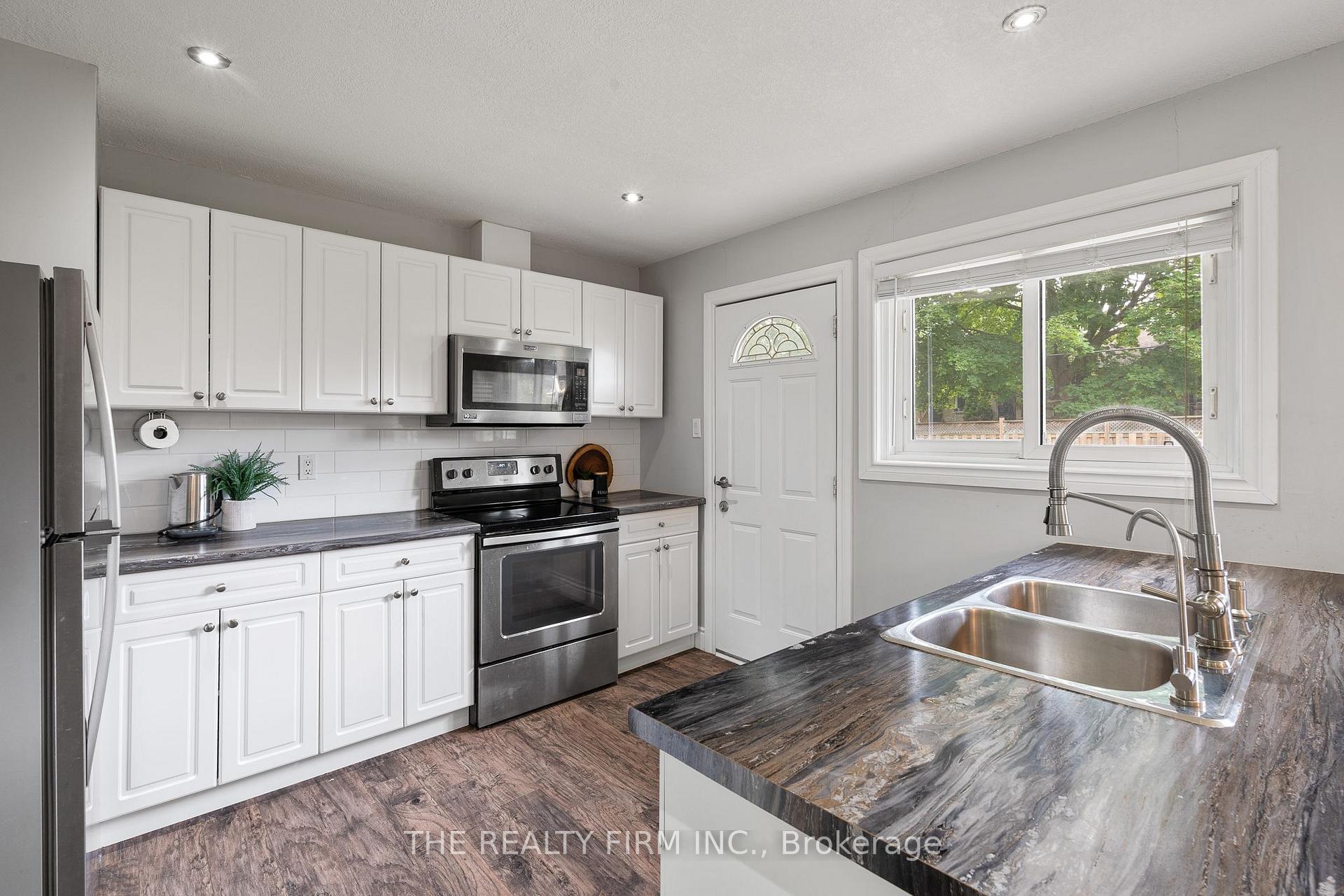 Photo 11 of 10 Afton Road, London, South T — HOMEH