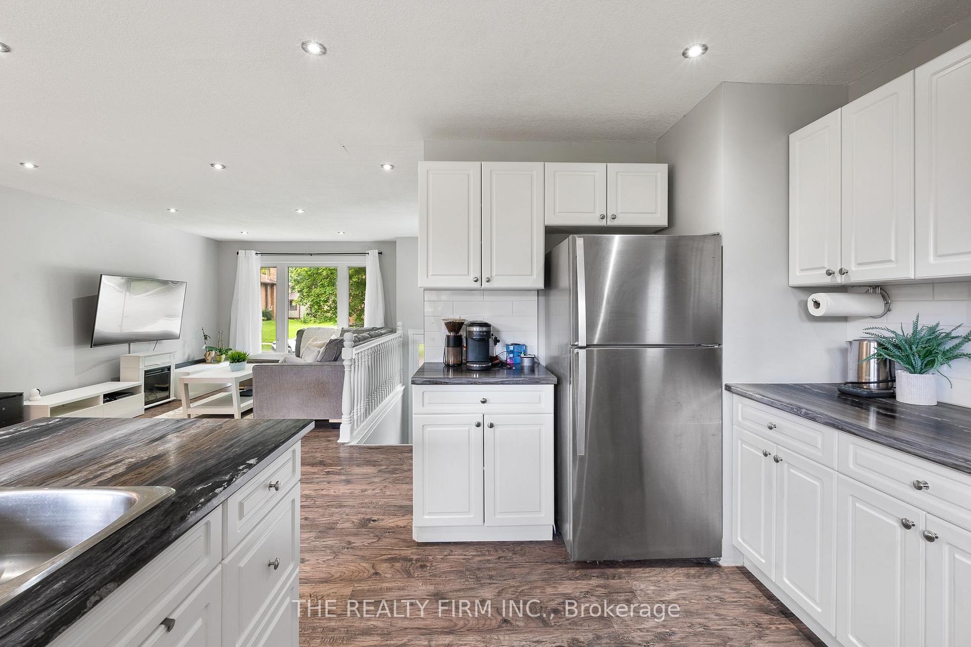 Photo 12 of 10 Afton Road, London, South T — HOMEH