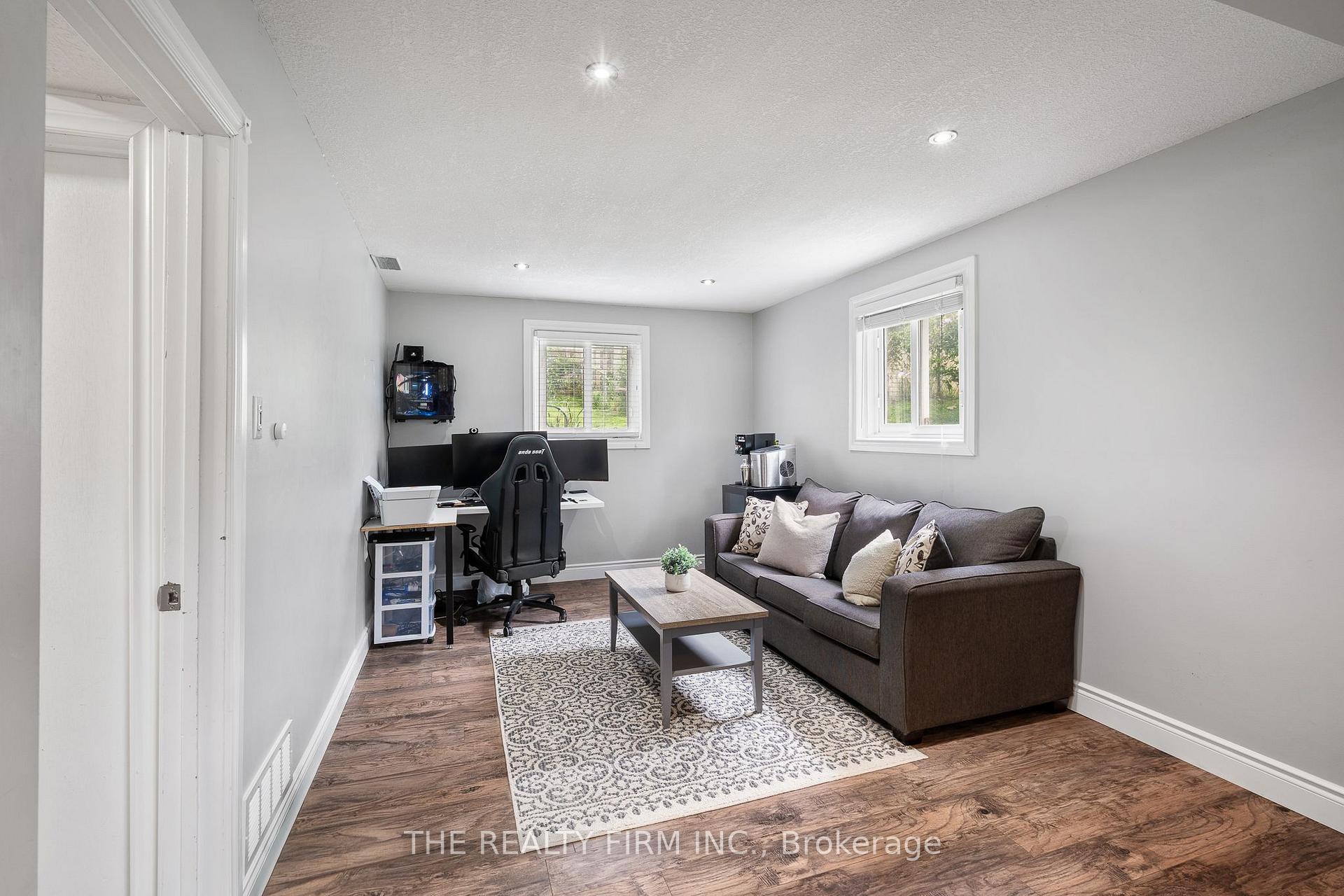 Photo 20 of 10 Afton Road, London, South T — HOMEH