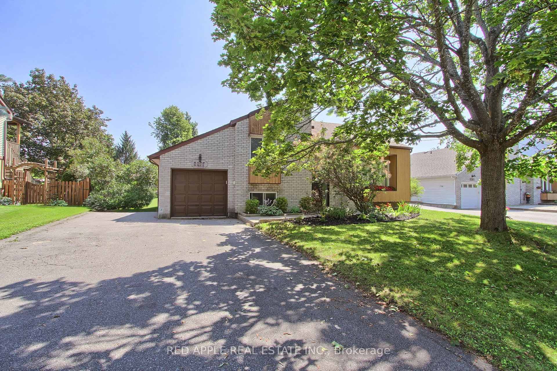 Photo 2 of 2277 Scythes Street, Innisfil, Stroud — HOMEH