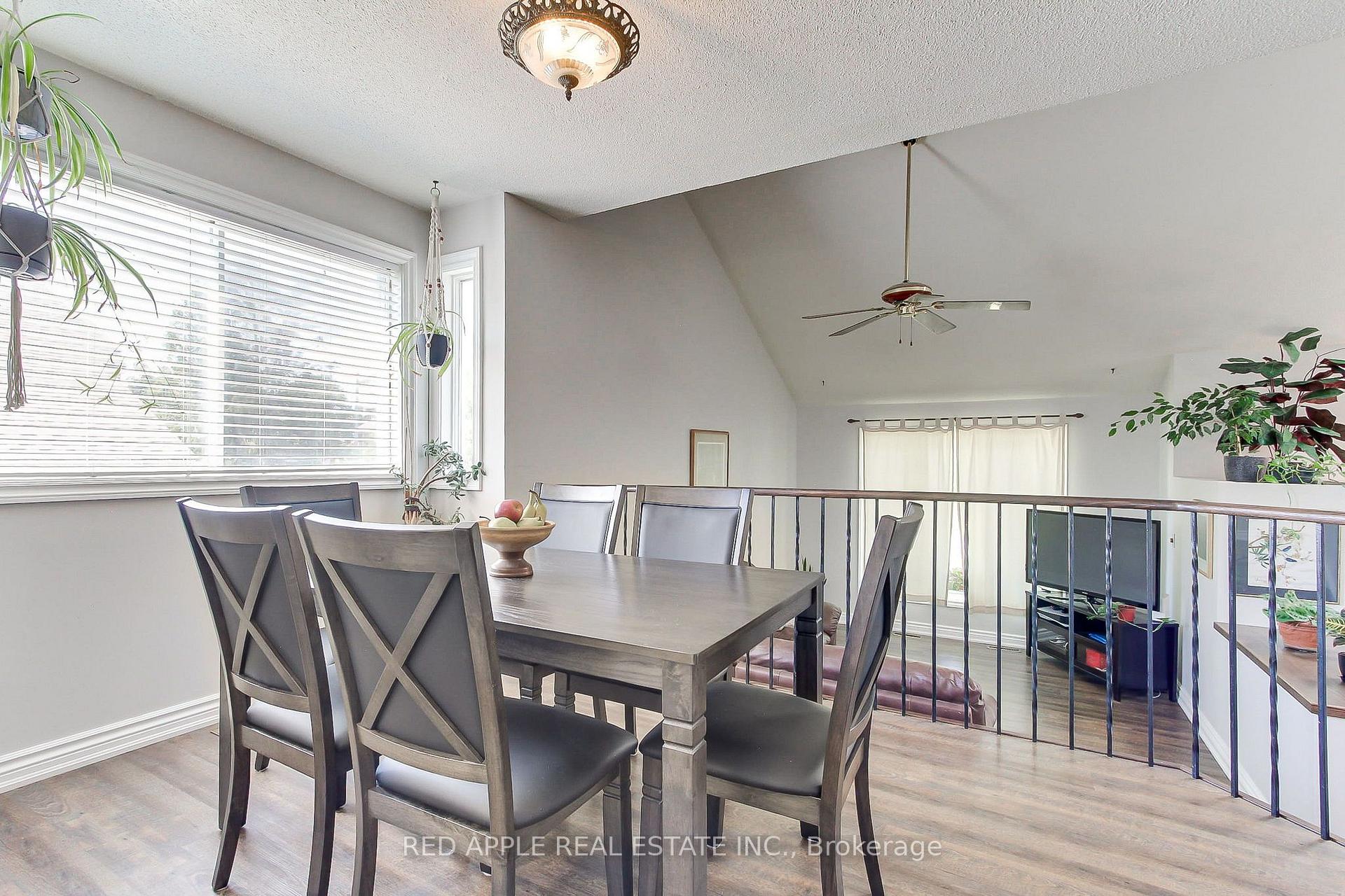 Photo 11 of 2277 Scythes Street, Innisfil, Stroud — HOMEH