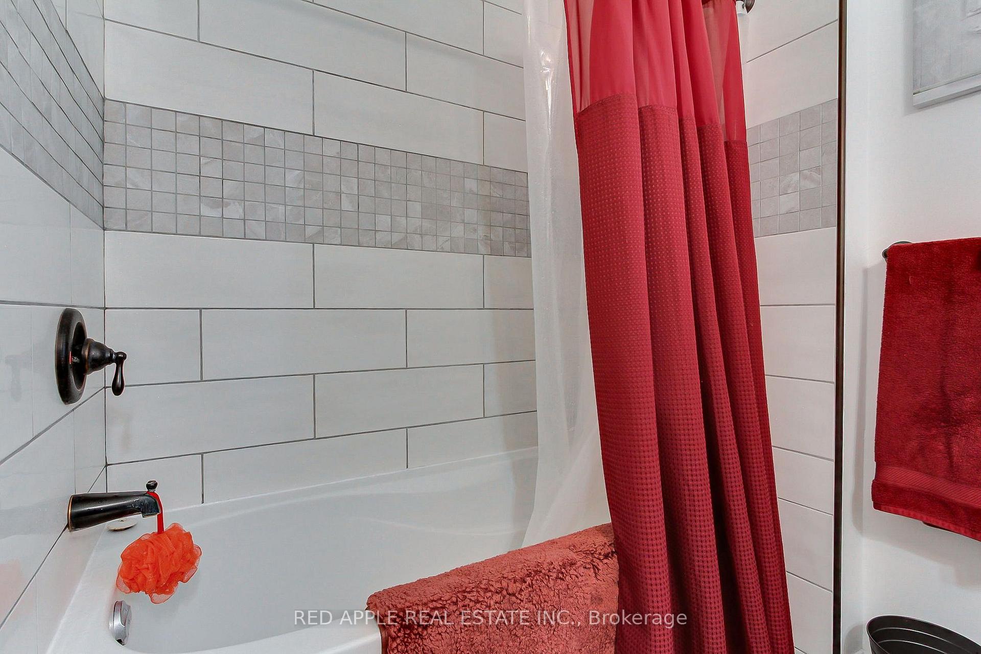 Photo 22 of 2277 Scythes Street, Innisfil, Stroud — HOMEH