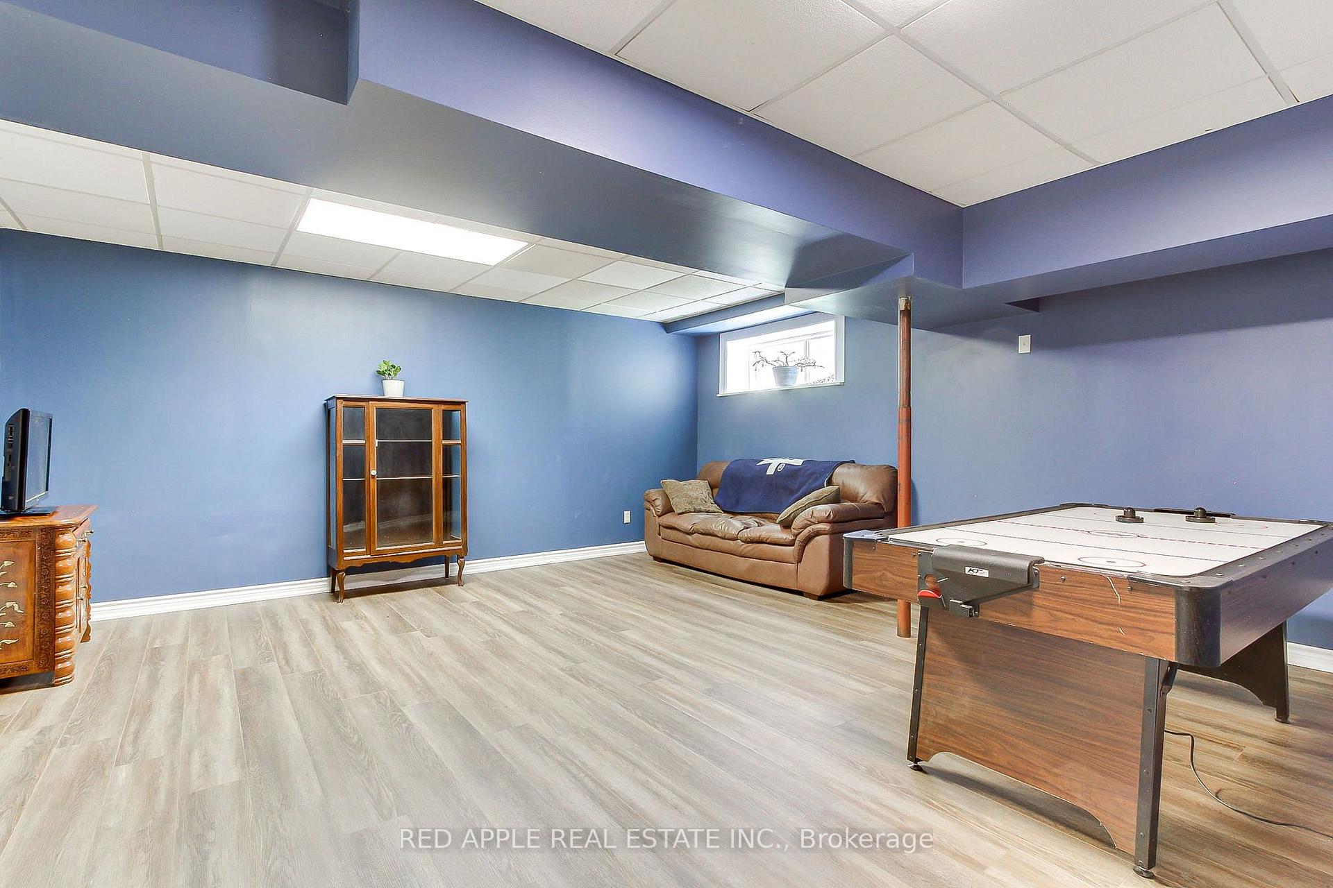 Photo 25 of 2277 Scythes Street, Innisfil, Stroud — HOMEH