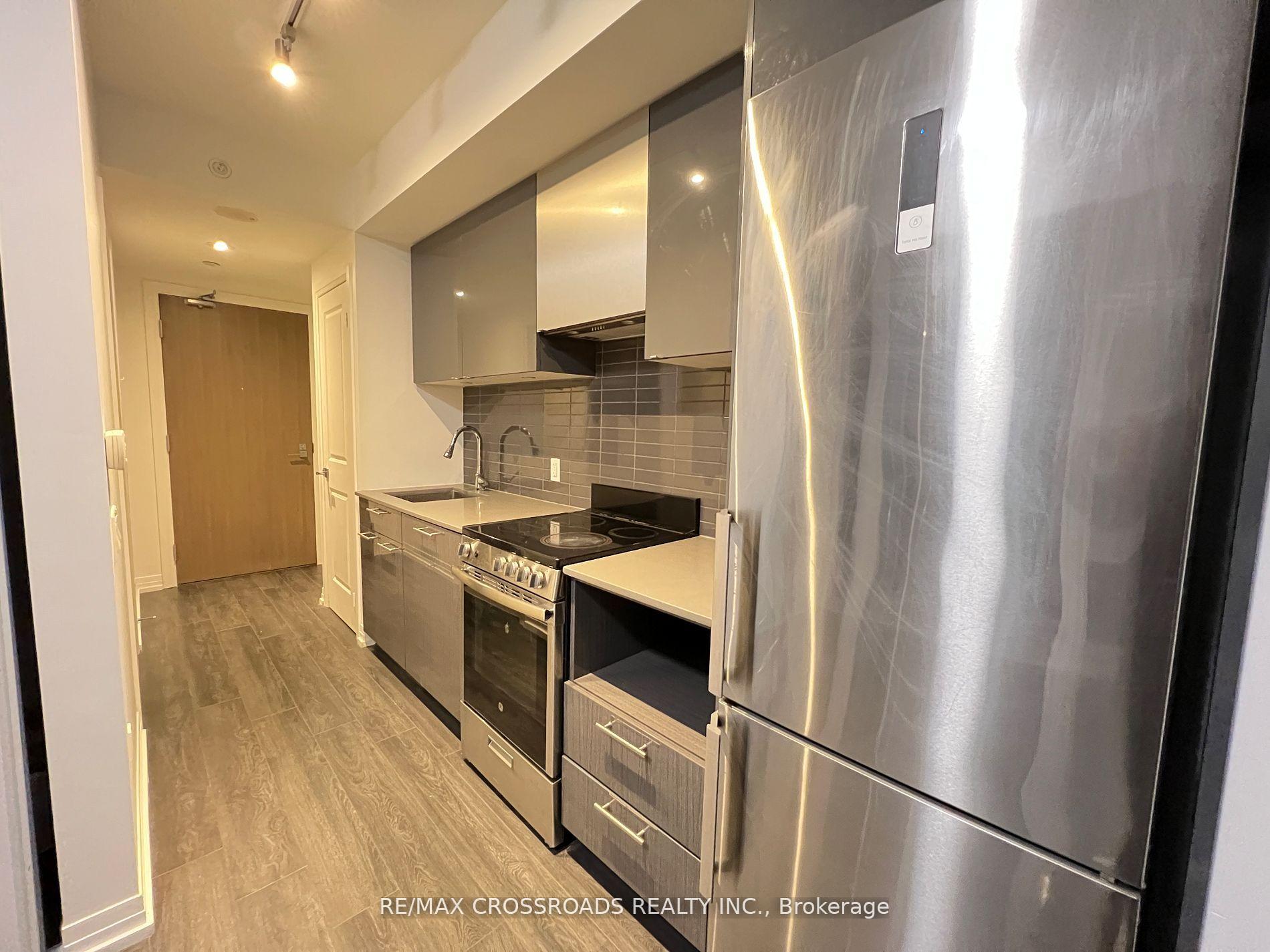 Photo 5 of Unit 808, 200 Dundas Street E, Toronto, Moss Park — HOMEH