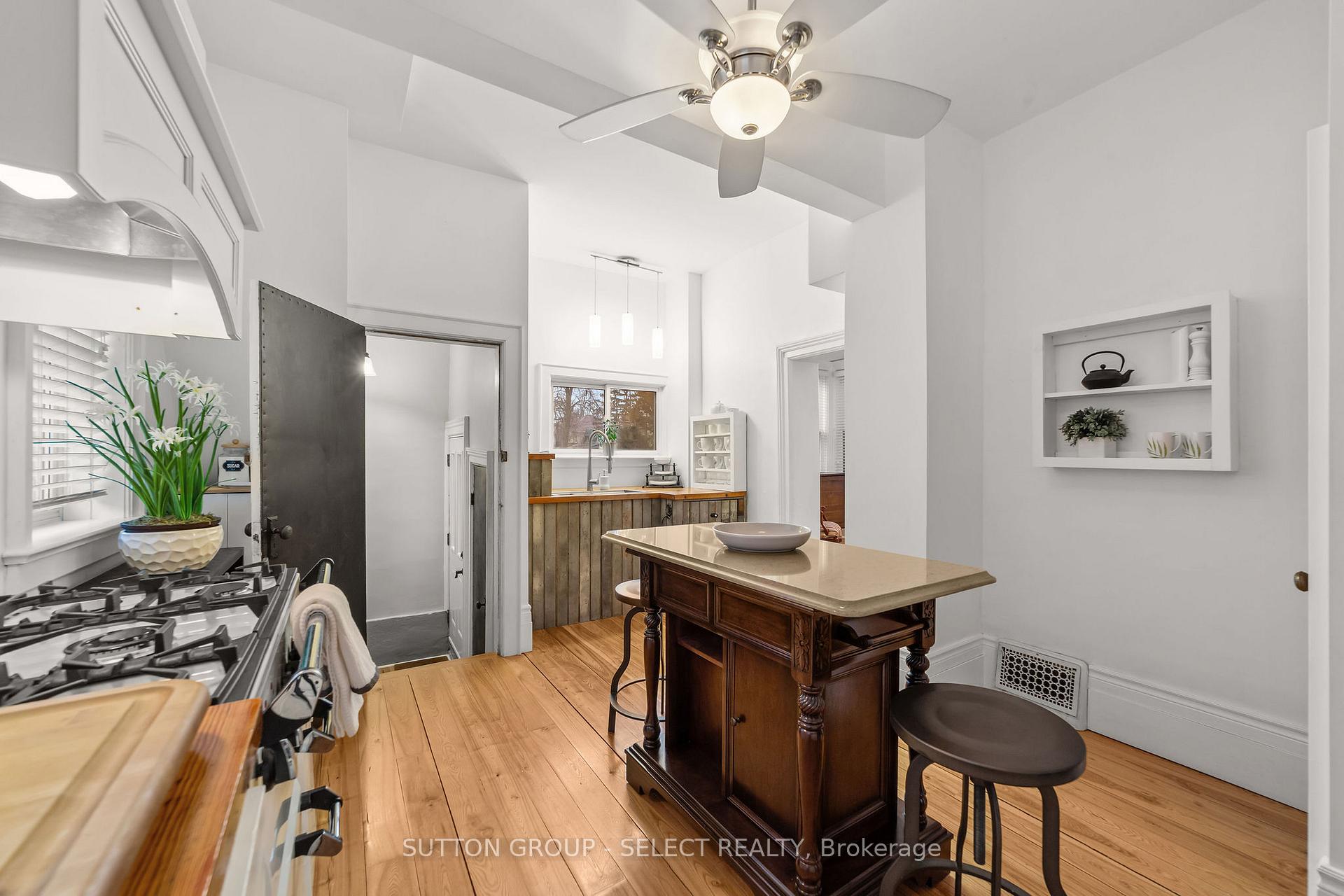 Photo 18 of 65 Bruce Street, London, South F — HOMEH