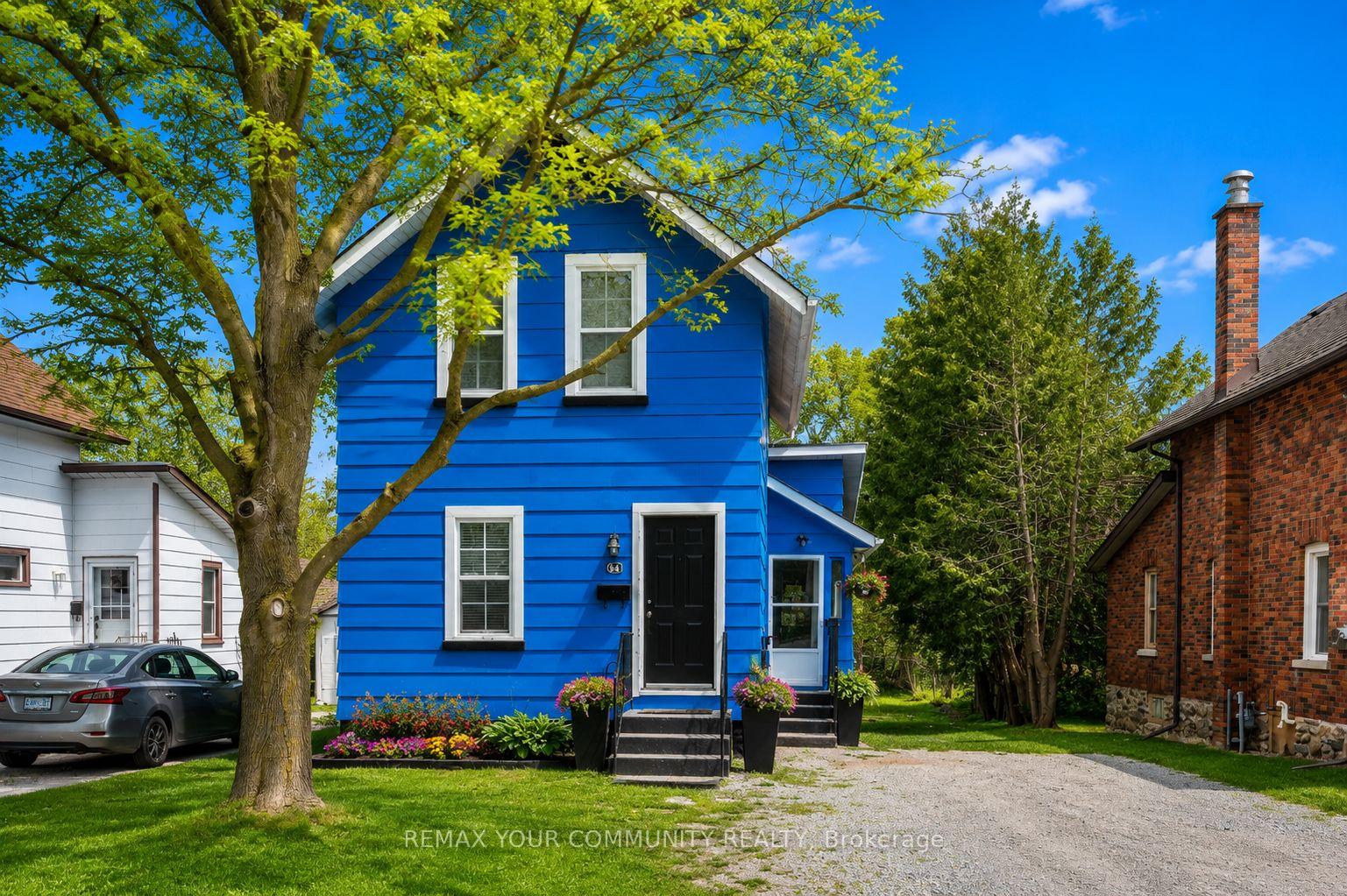 Photo of 74 Adelaide Street S