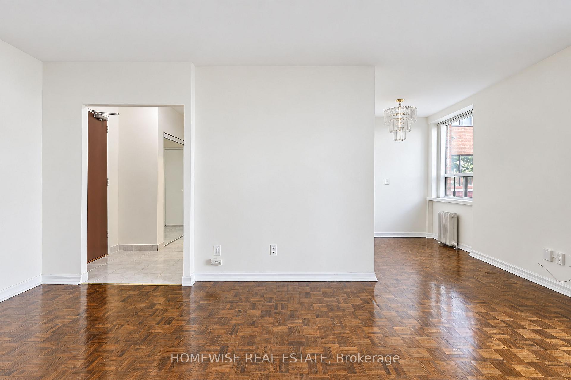 Photo 5 of Unit 610, 485 Kingston Road, Toronto, The Beaches — HOMEH