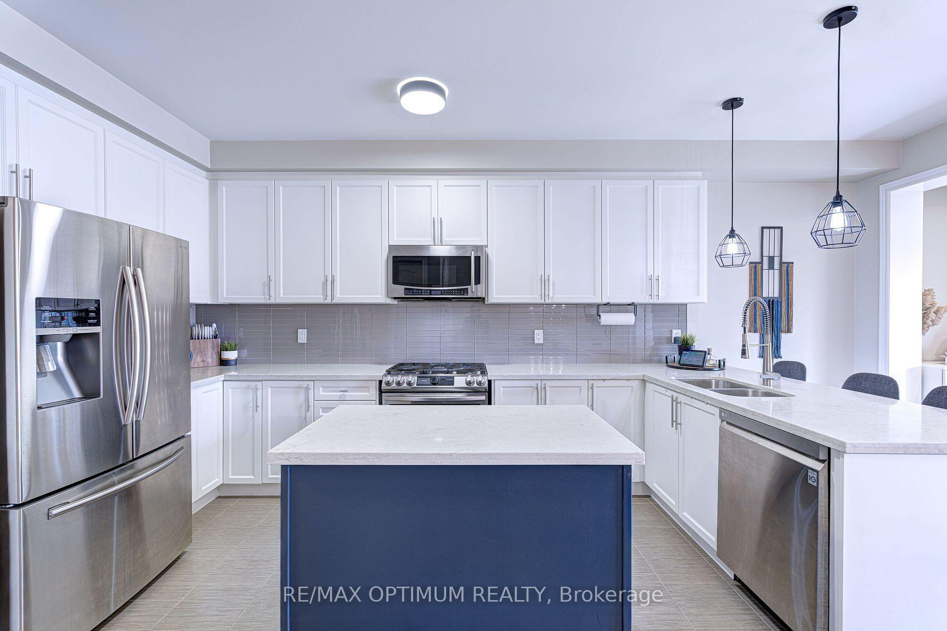 Photo 7 of 140 Sky Harbour Drive, Brampton, Bram West — HOMEH