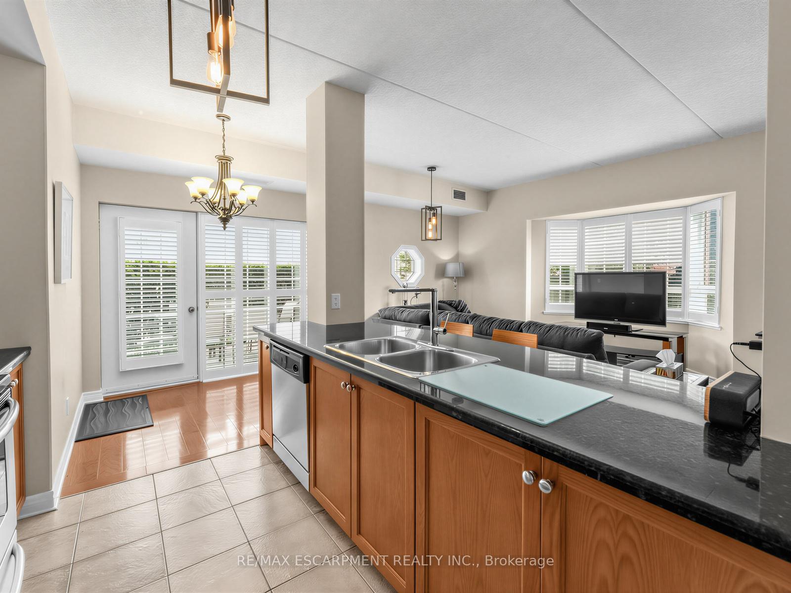 Photo of Unit 103, 1379 Costigan Road
