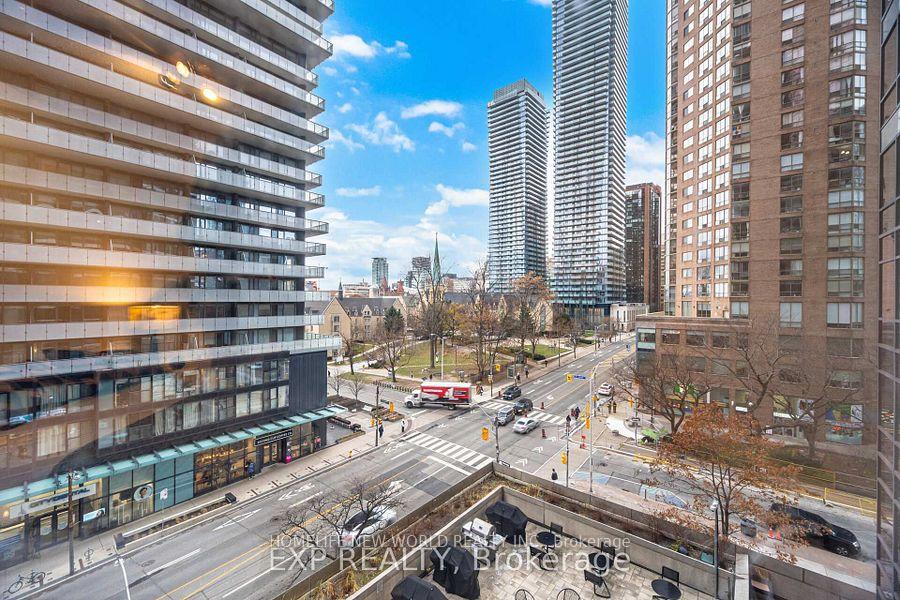 Photo 3 of Unit 617, 1001 bay Street, Toronto, Bay Street Corridor — HOMEH