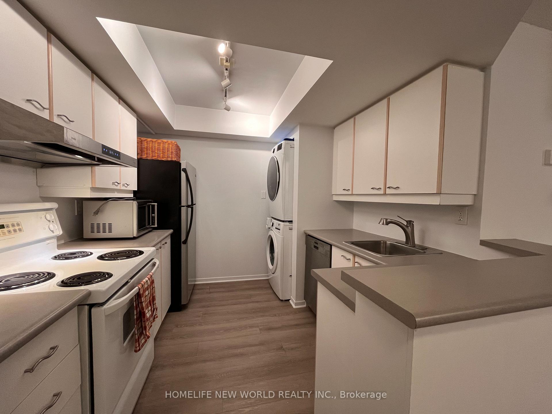 Photo 4 of Unit 617, 1001 bay Street, Toronto, Bay Street Corridor — HOMEH