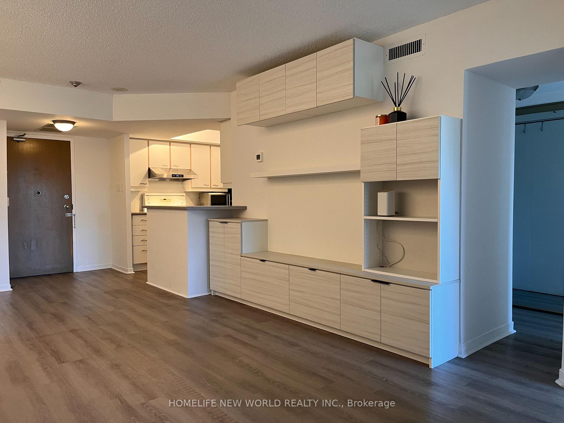 Photo 6 of Unit 617, 1001 bay Street, Toronto, Bay Street Corridor — HOMEH