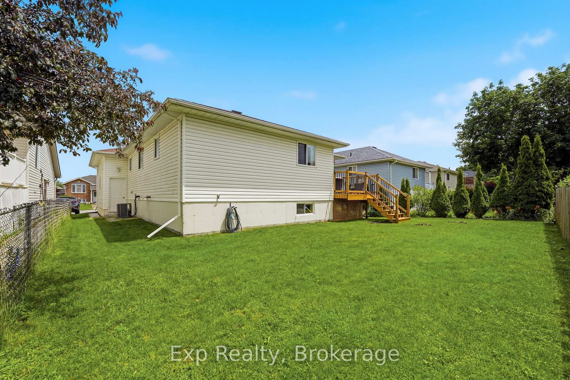 Photo 41 of 134 Finch Drive, Belleville, Belleville Ward — HOMEH