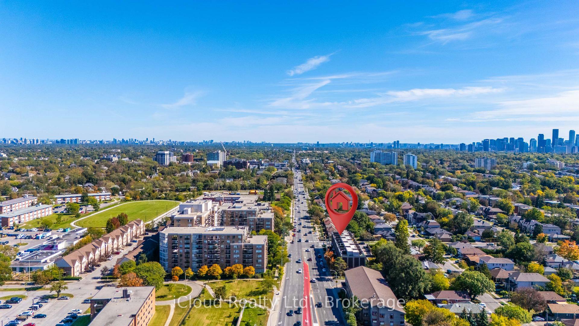 Photo 2 of Unit 305, 639 Lawrence Avenue, Toronto, Englemount-Lawrence — HOMEH