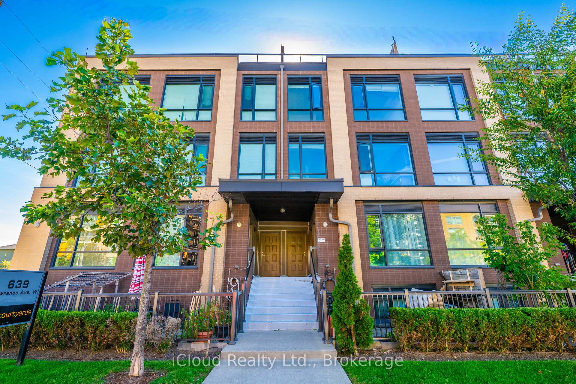 Photo 6 of Unit 305, 639 Lawrence Avenue, Toronto, Englemount-Lawrence — HOMEH