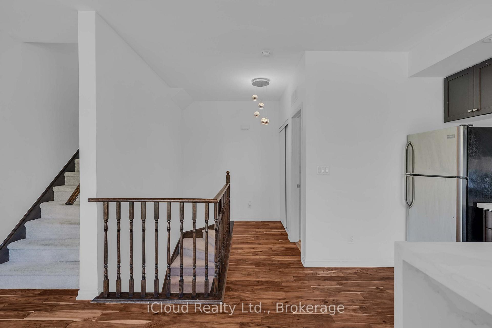 Photo 10 of Unit 305, 639 Lawrence Avenue, Toronto, Englemount-Lawrence — HOMEH