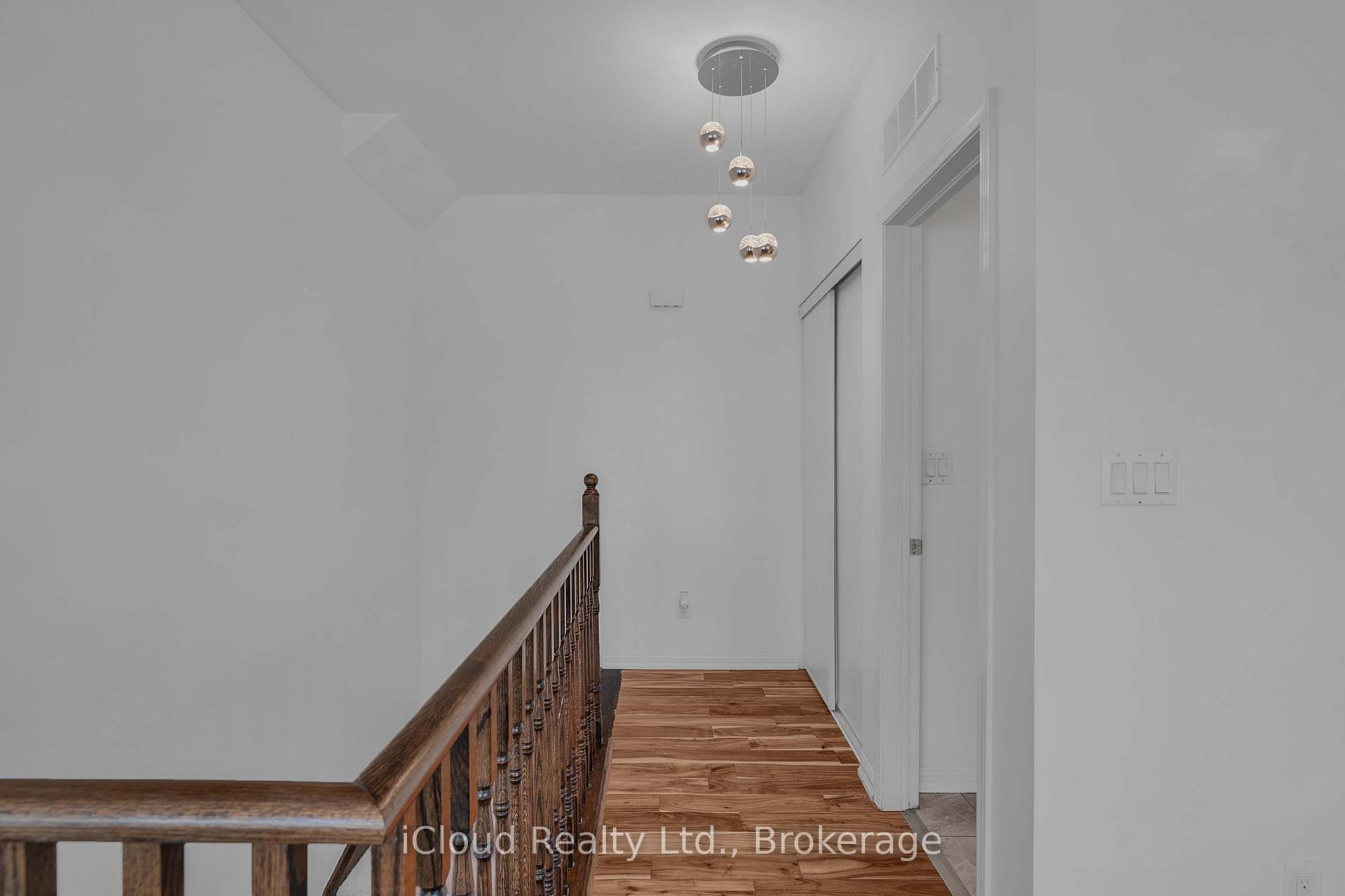Photo 11 of Unit 305, 639 Lawrence Avenue, Toronto, Englemount-Lawrence — HOMEH
