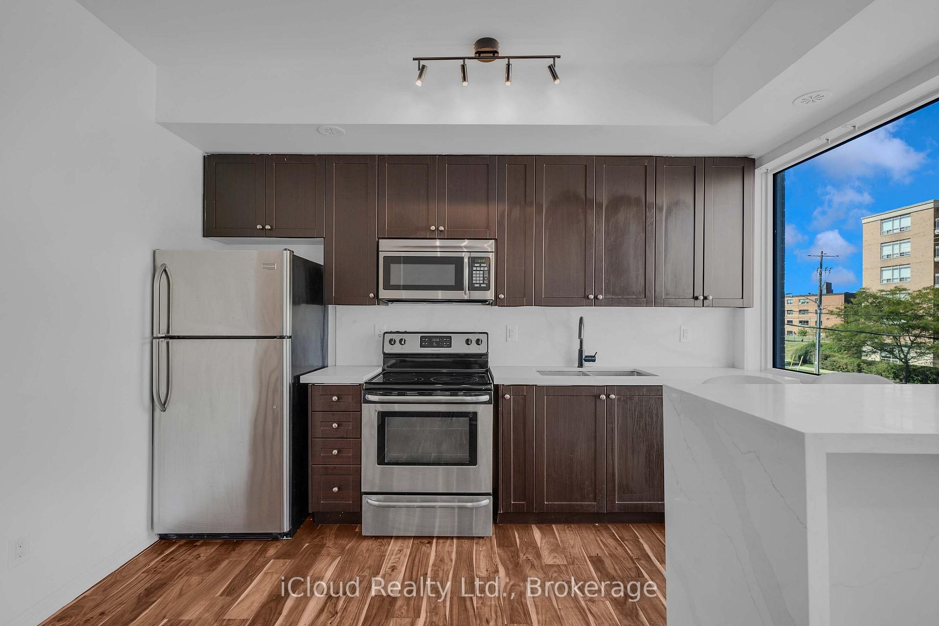Photo 19 of Unit 305, 639 Lawrence Avenue, Toronto, Englemount-Lawrence — HOMEH