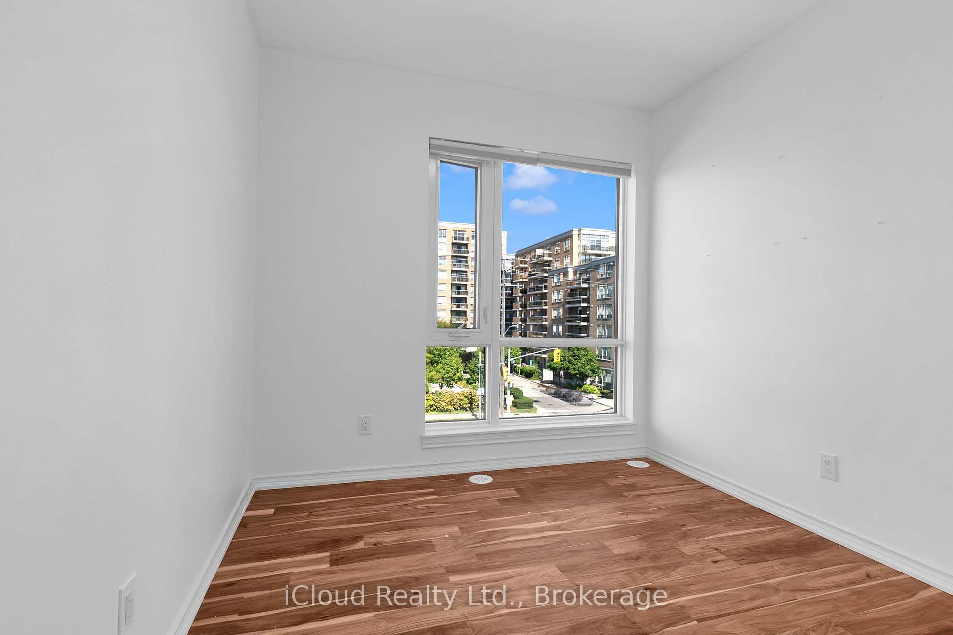 Photo 25 of Unit 305, 639 Lawrence Avenue, Toronto, Englemount-Lawrence — HOMEH