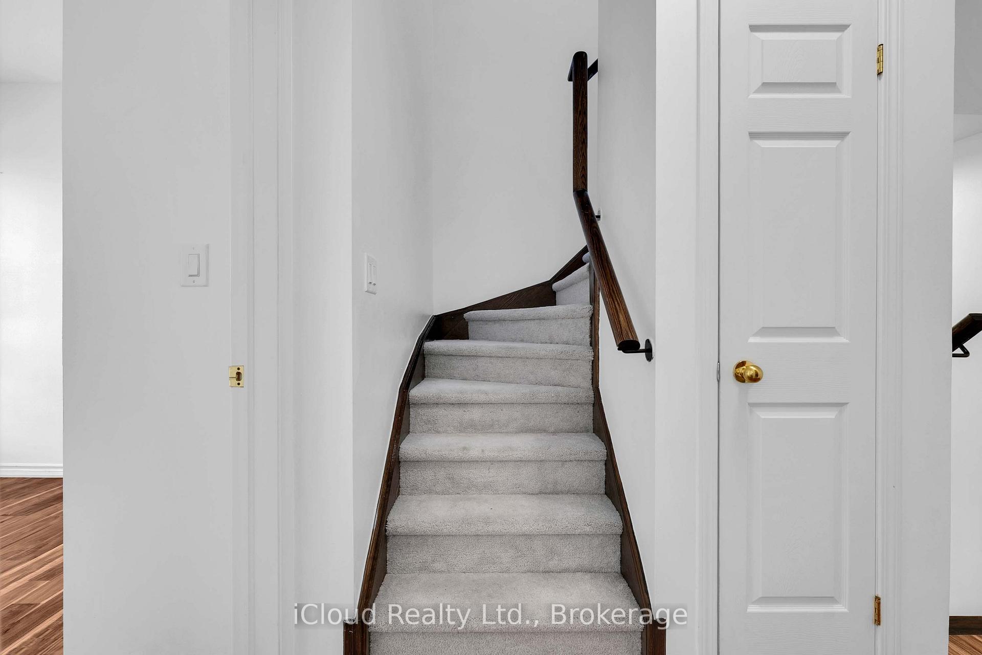 Photo 29 of Unit 305, 639 Lawrence Avenue, Toronto, Englemount-Lawrence — HOMEH