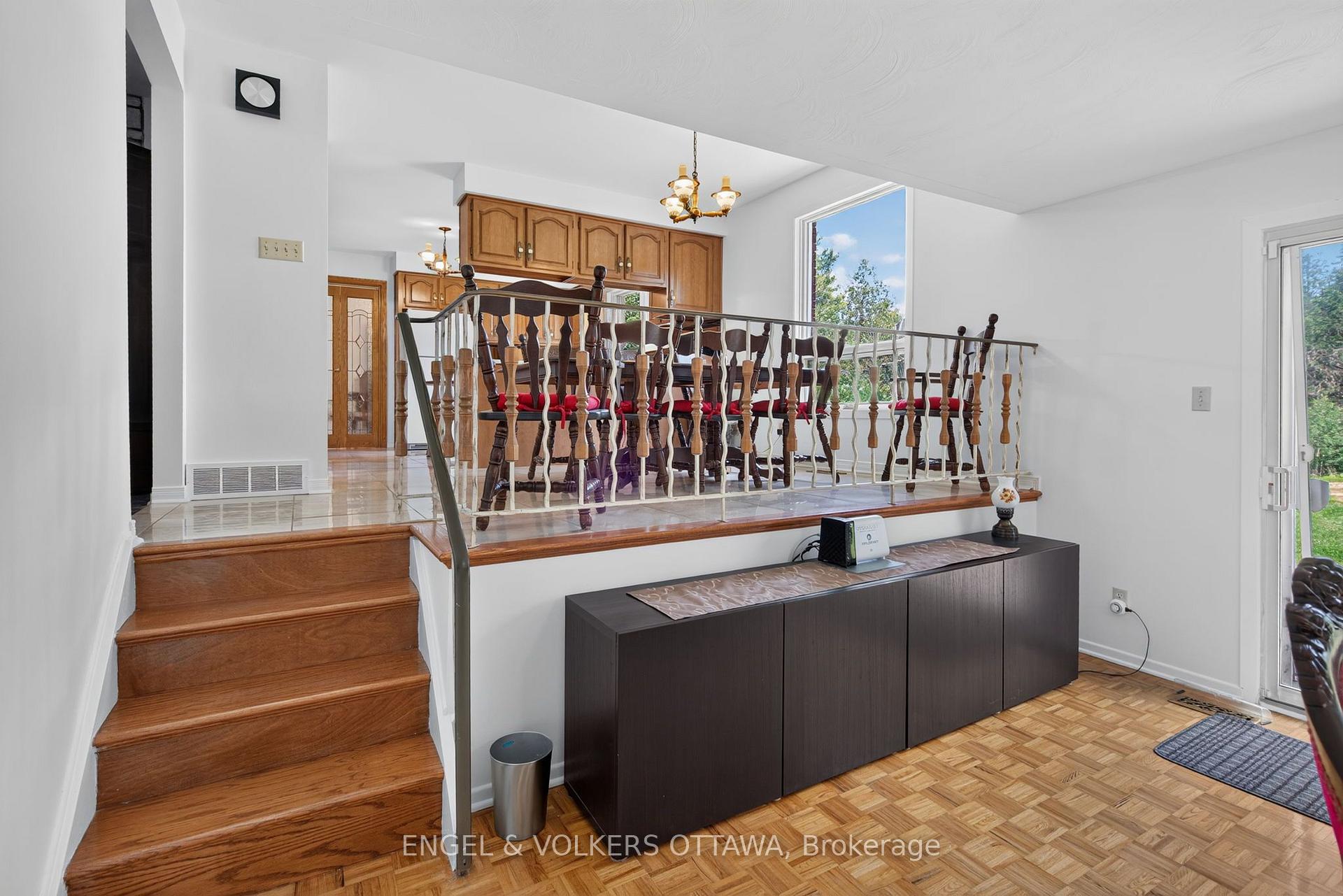 Photo 16 of 760 Kerwin Road, Ottawa, Kanata - Kanata (North East) — HOMEH