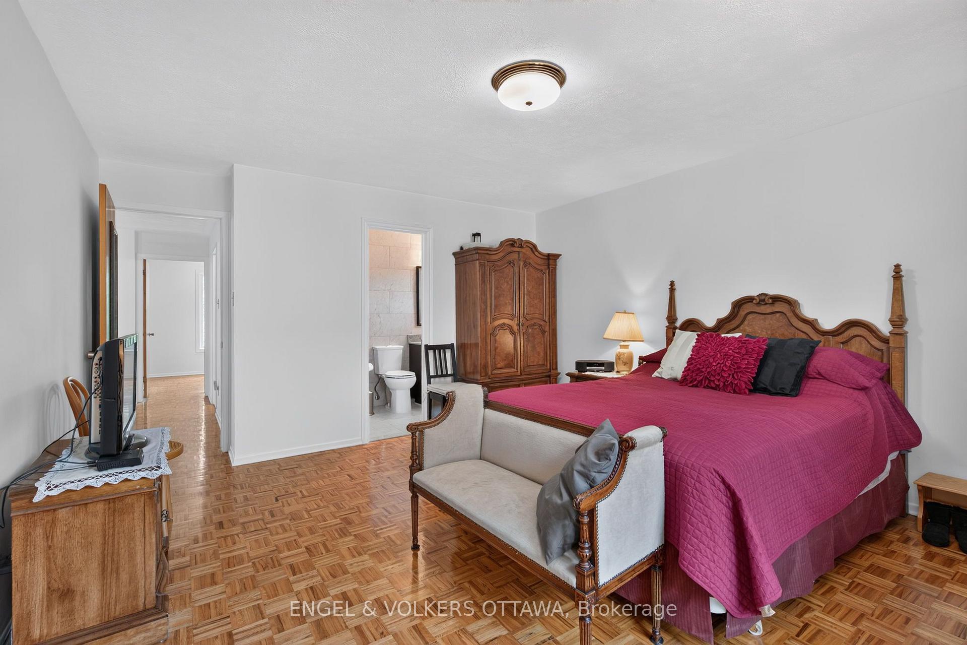 Photo 19 of 760 Kerwin Road, Ottawa, Kanata - Kanata (North East) — HOMEH