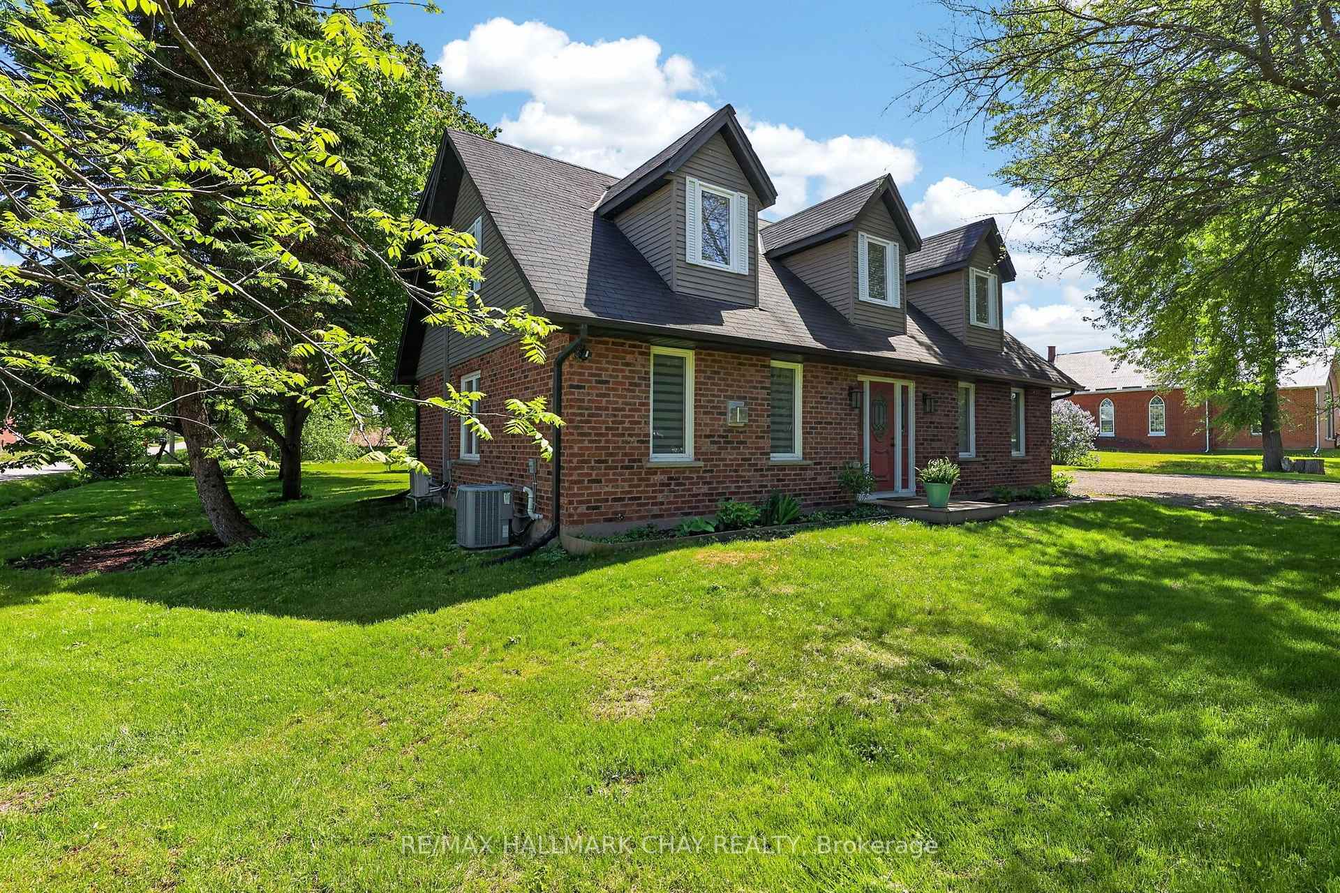 Photo 4 of 1467 Gilford Road, Innisfil, Gilford — HOMEH