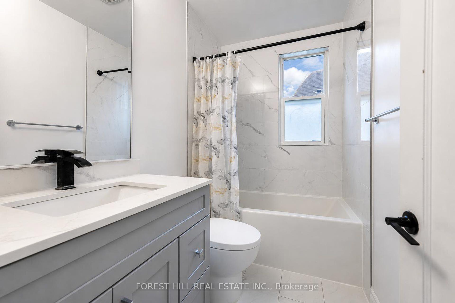 Photo 10 of 29 Thorndale Street S, Hamilton, Ainslie Wood — HOMEH