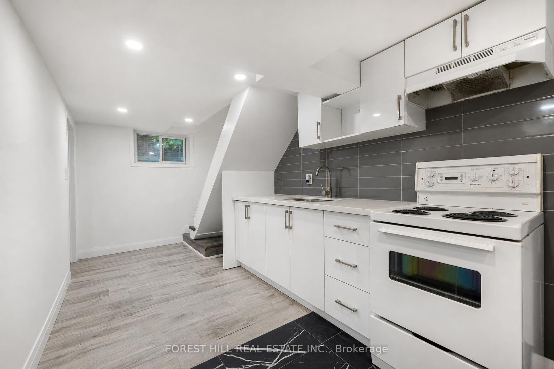 Photo 26 of 29 Thorndale Street S, Hamilton, Ainslie Wood — HOMEH