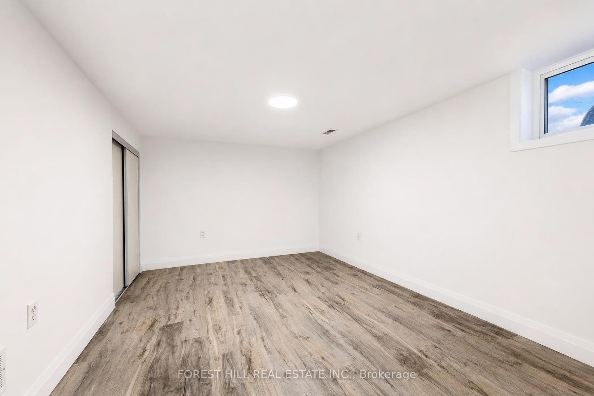 Photo 38 of 29 Thorndale Street S, Hamilton, Ainslie Wood — HOMEH