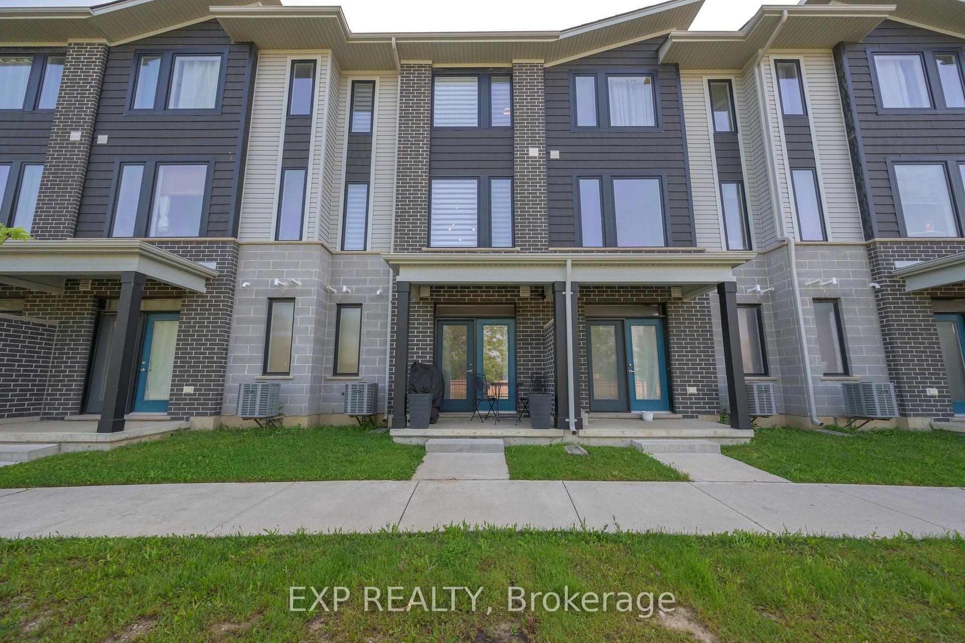 Photo 2 of Unit 39, 177 Edgevalley Road, London, East D — HOMEH