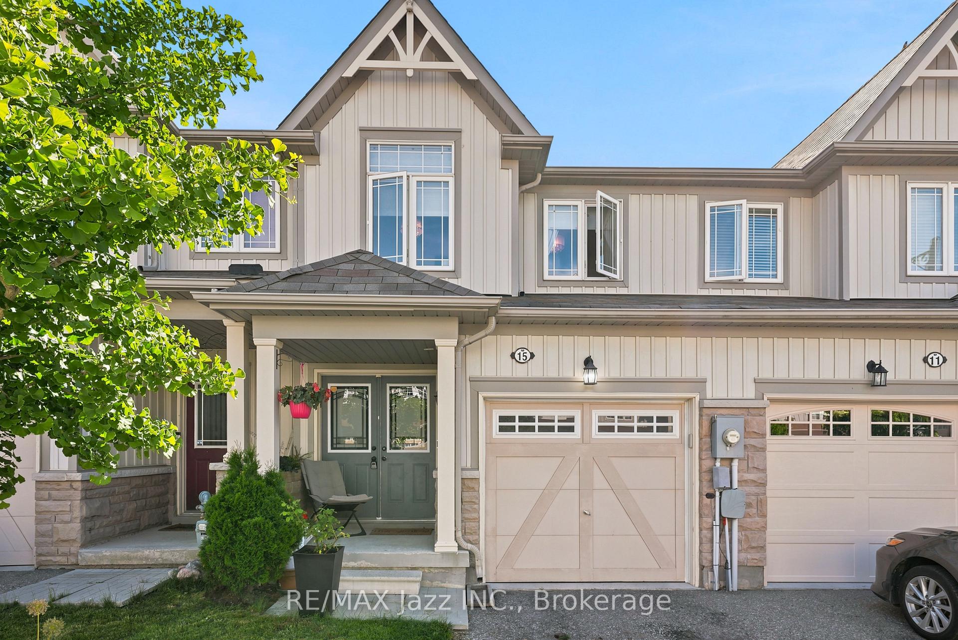 Photo 1 of 15 Farmstead Drive, Clarington, Bowmanville — HOMEH